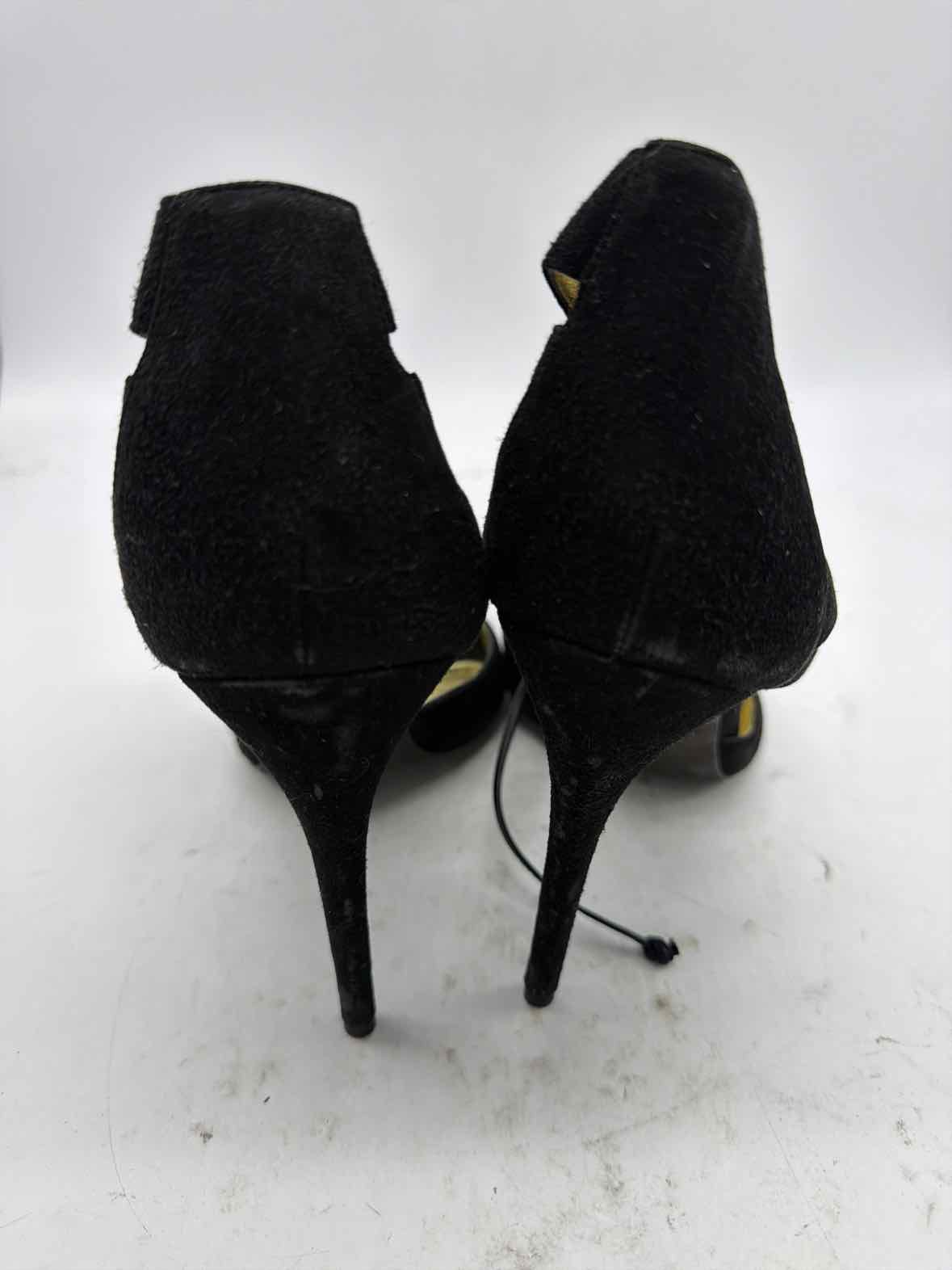 Pre-Owned Tom Ford Black Size 10.5 Strappy Heels | True Fashionistas.