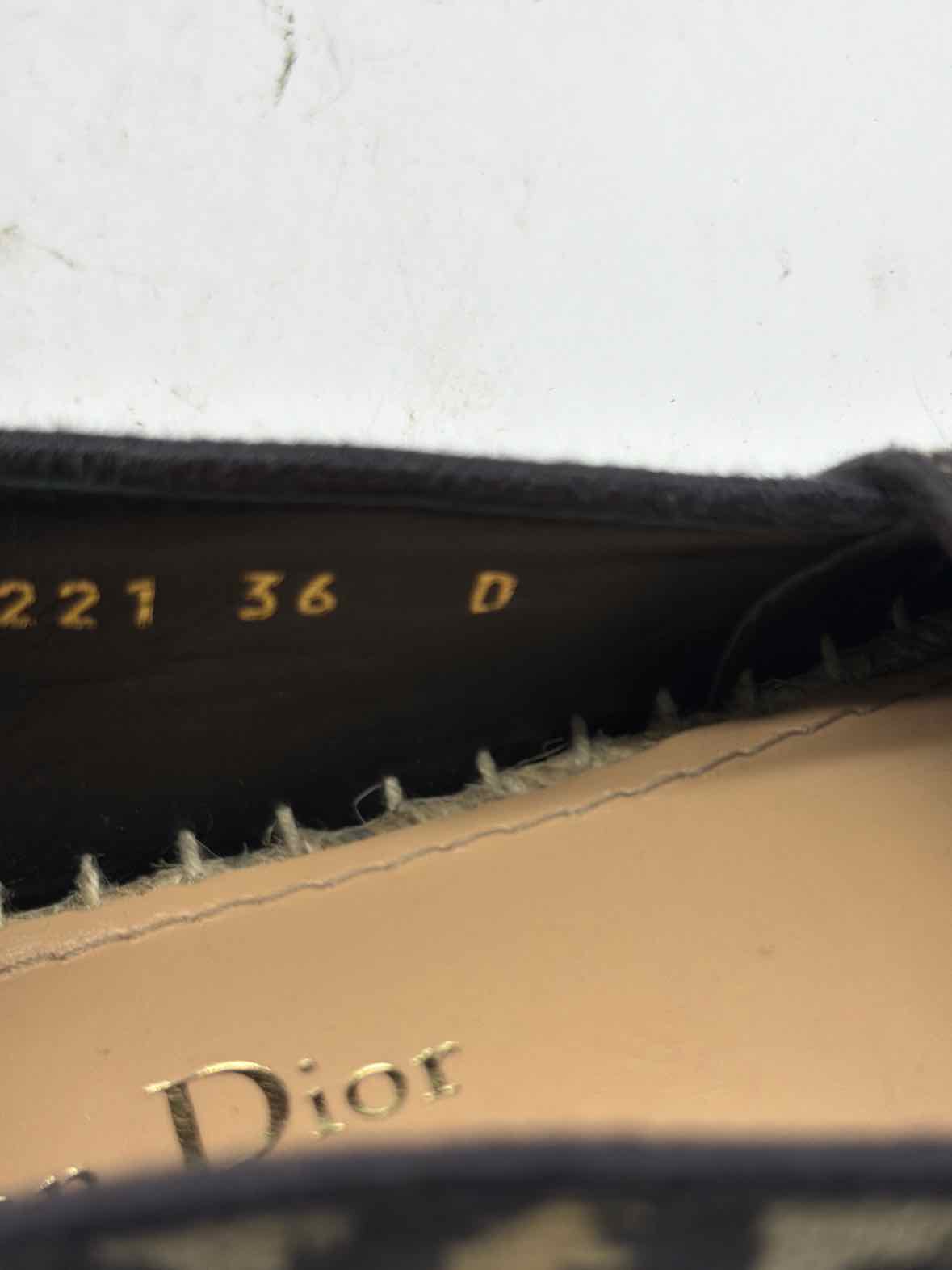 Pre-Owned Christian Dior Black Size 36 Espadrille Flats | True Fashionistas.