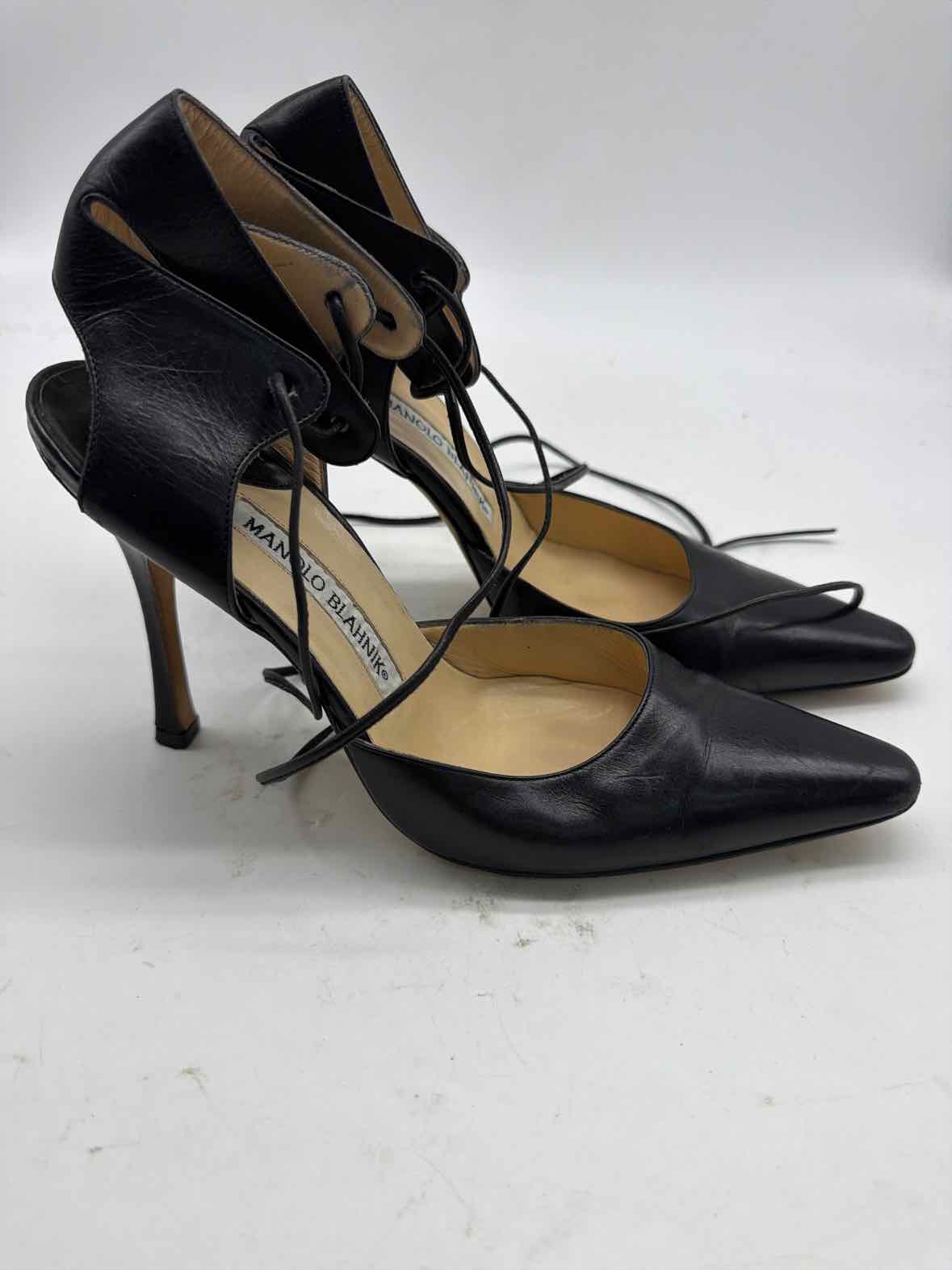 Pre-Owned Manolo Blahnik Black Size 35.5 Strappy Heels | True Fashionistas.