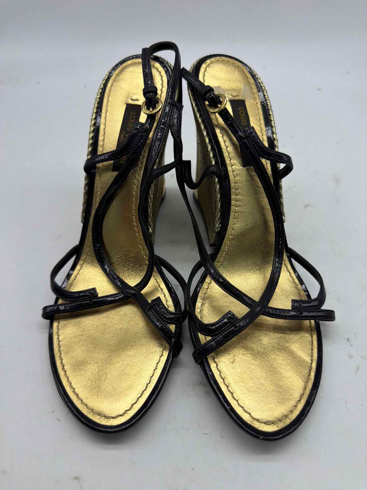 Pre-Owned Louis Vuitton Black Size 36 Wedge Heels | True Fashionistas.