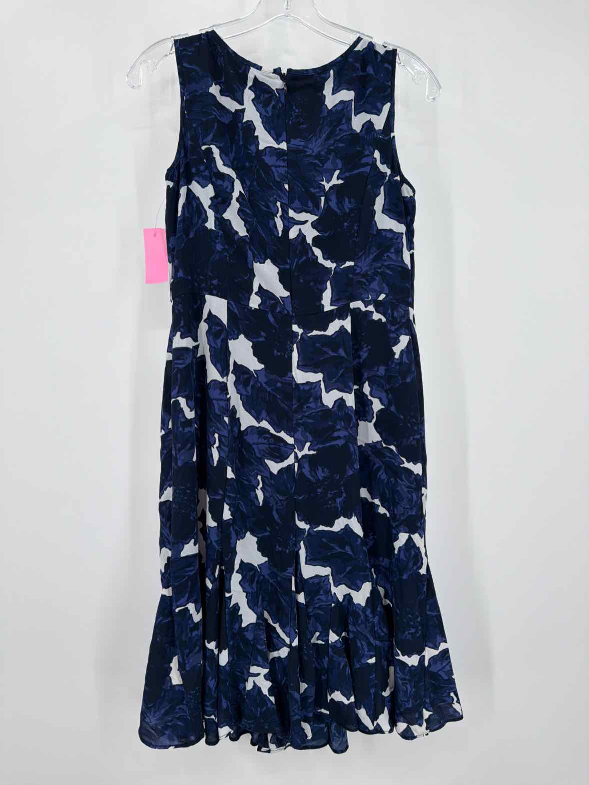 Pre-Owned Talbots Navy Size 4 Short Sleeveless Dress | True Fashionistas.