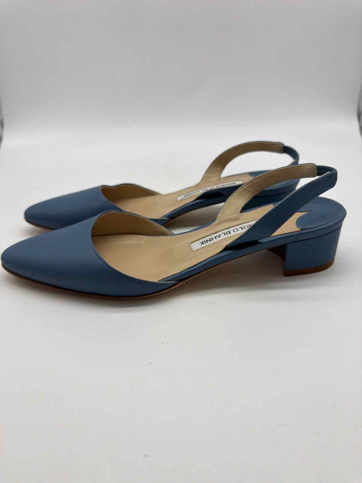 Pre-Owned Manolo Blahnik Blue Size 36.5 Slingback Heels | True Fashionistas.