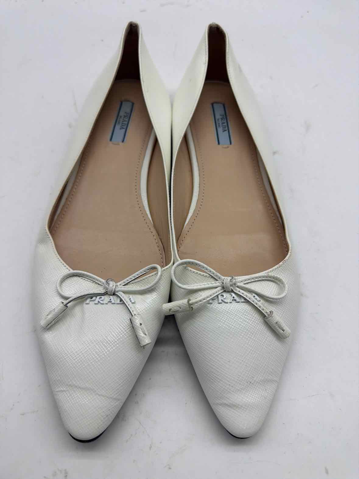 Pre-Owned Prada White Size 38.5 Slip On Flats | True Fashionistas.