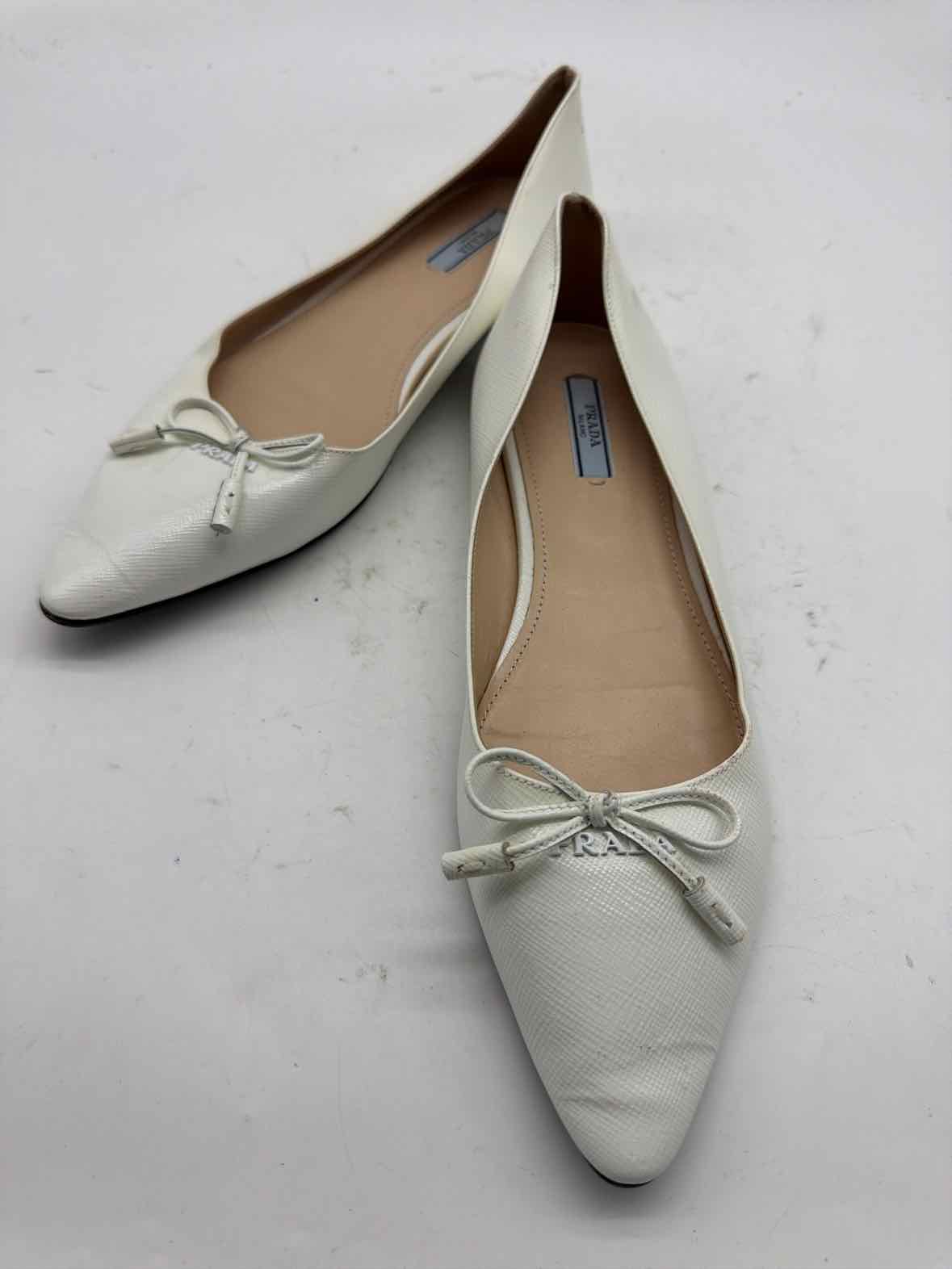Pre-Owned Prada White Size 38.5 Slip On Flats | True Fashionistas.