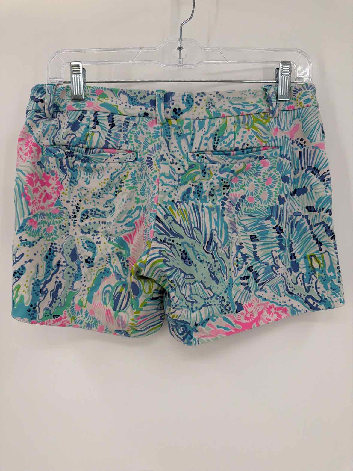 Pre-Owned Lilly Pulitzer Blue Size 2 Printed Shorts | True Fashionistas.