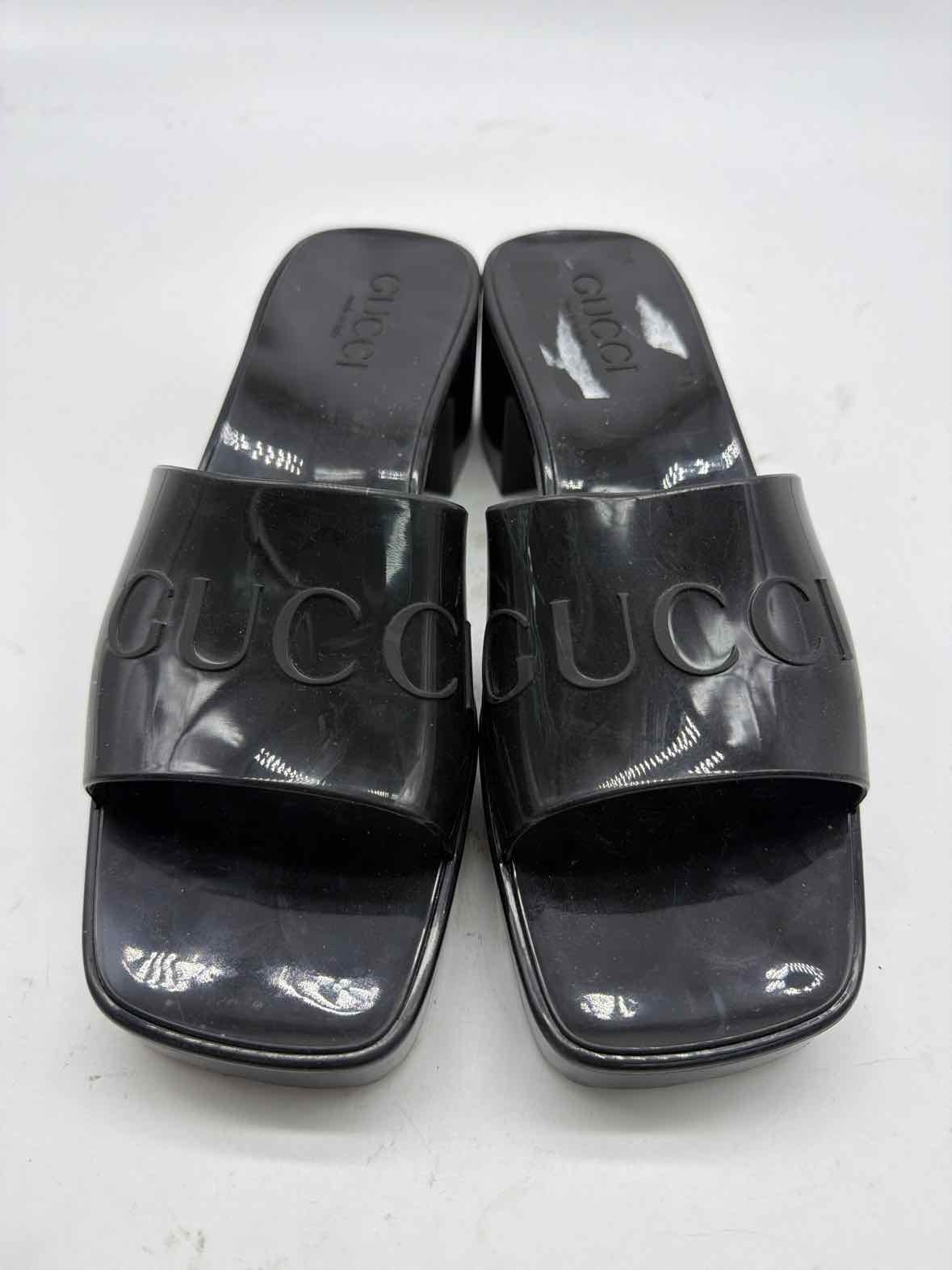 Pre-Owned Gucci Black Size 6 Jelly Mule Sandals | True Fashionistas.