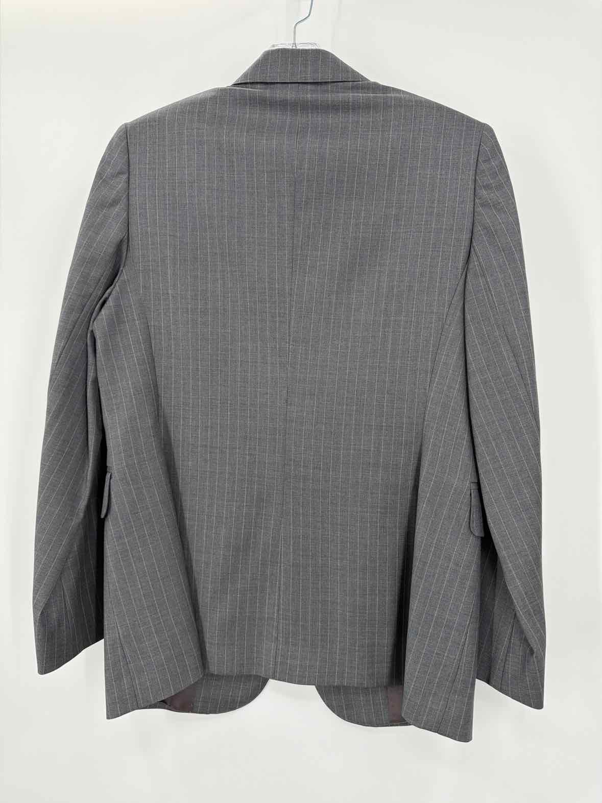 Pre-Owned Brooks Brothers Grey Size 6 Stripe Blazer | True Fashionistas.