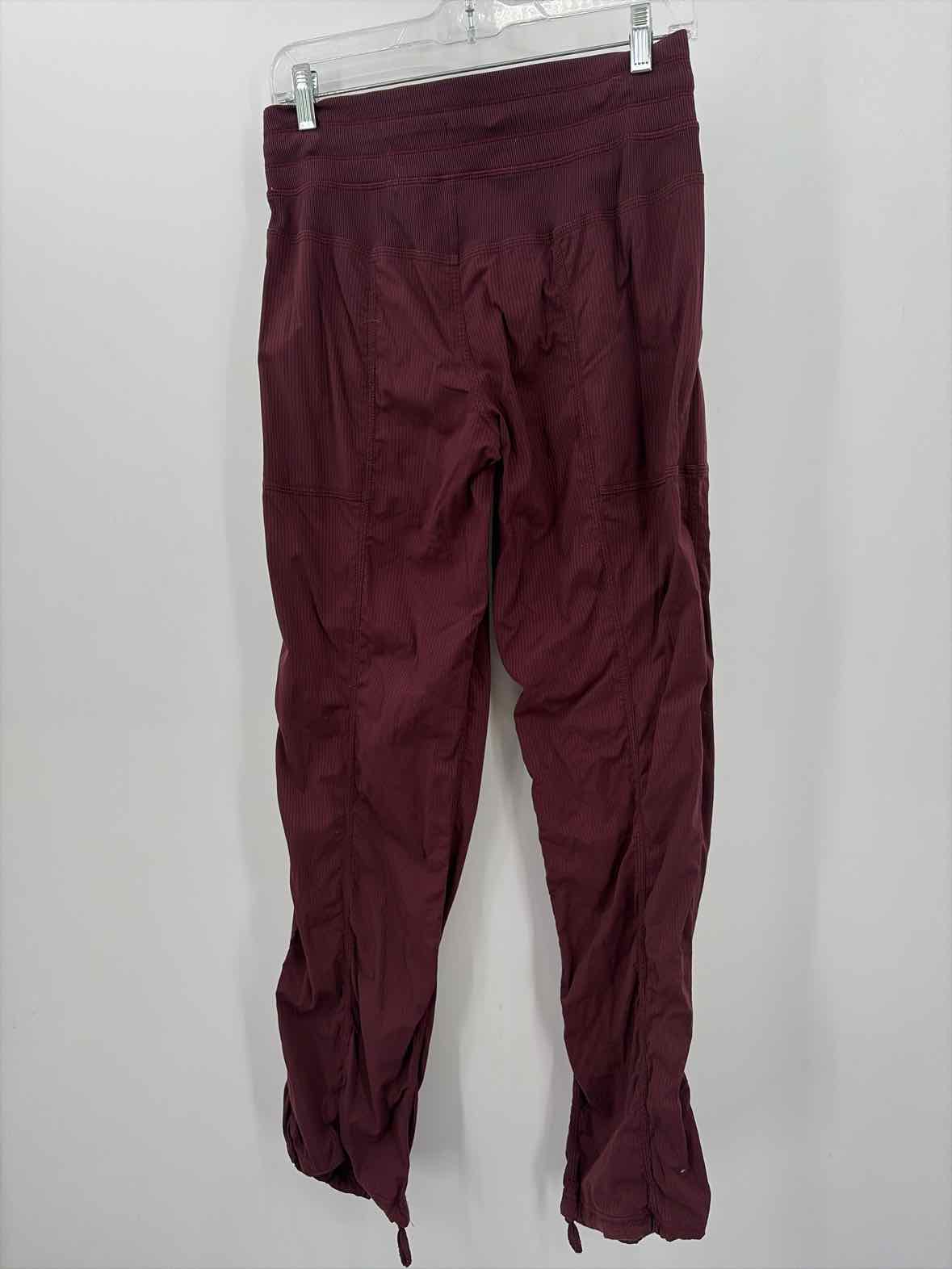 Pre-Owned Lululemon Red Size 6 Athletic Pants | True Fashionistas.