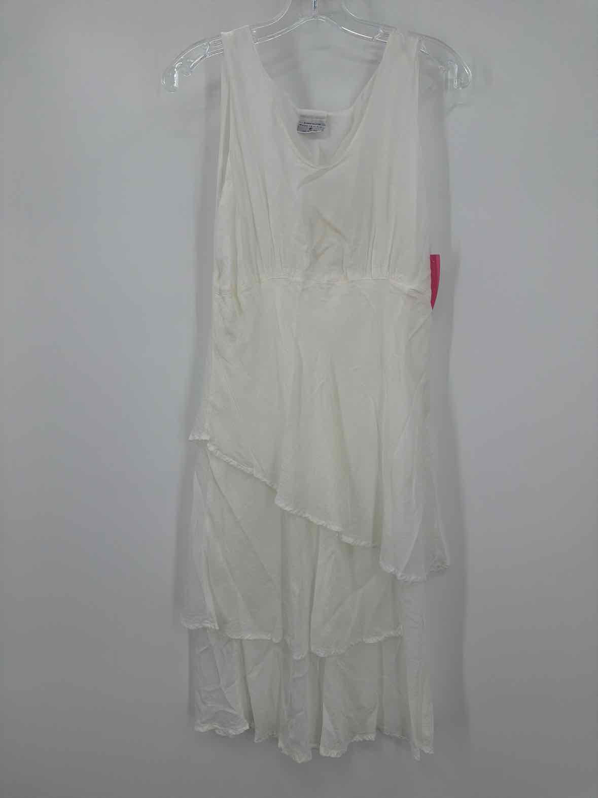 Pre-Owned Click White Size Medium Short Sleeveless Dress | True Fashionistas.