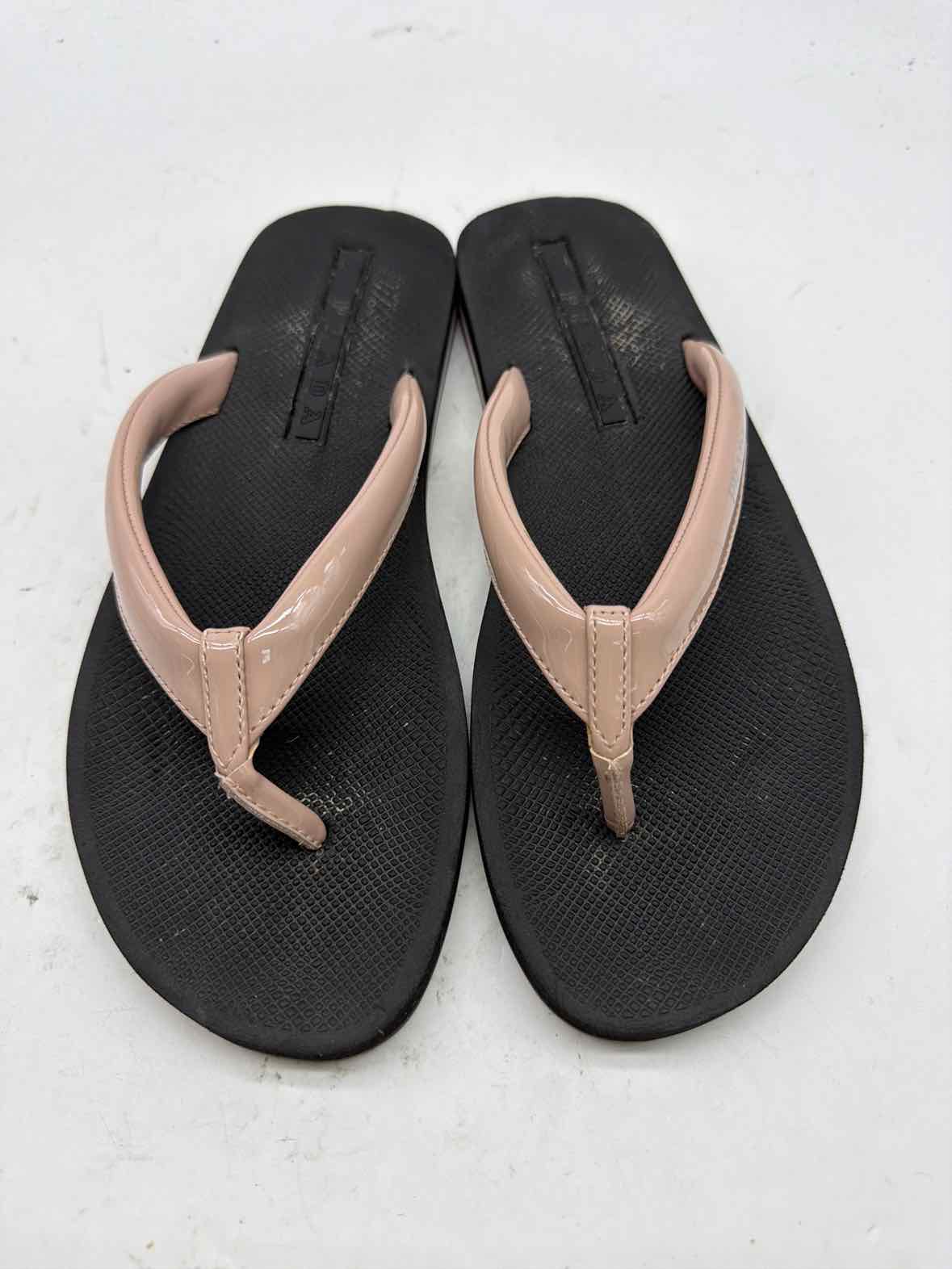 Pre-Owned Prada Black Size 8 Thong Sandals | True Fashionistas.