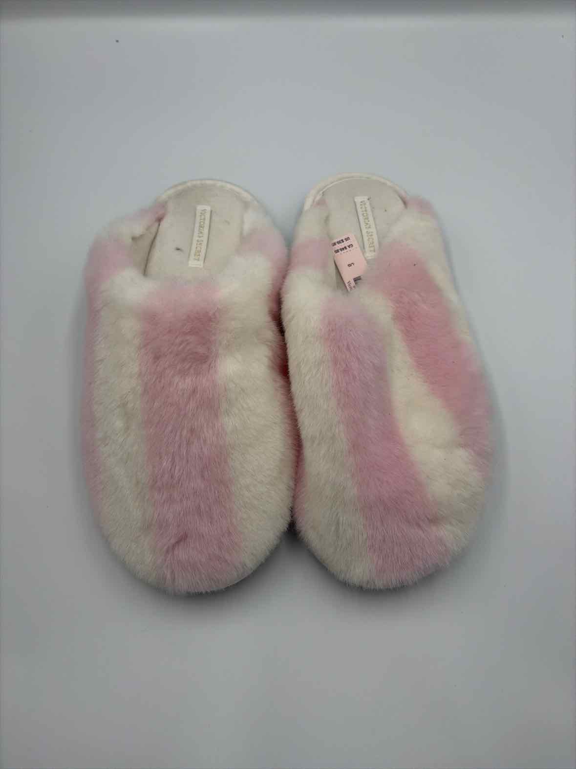 Victoria's Secret Pink Size Large Slippers | True Fashionistas.