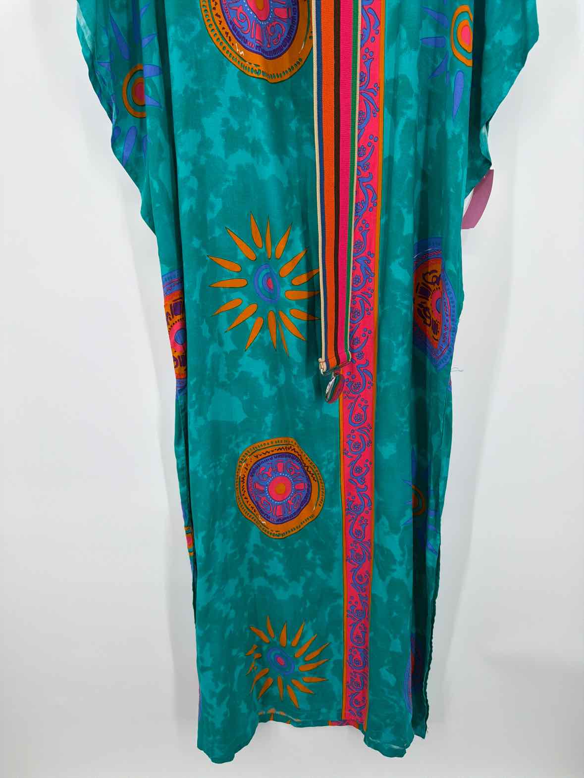 Pre-Owned Tiasa Blue Size One Size Long Short Sleeve Dress | True Fashionistas.