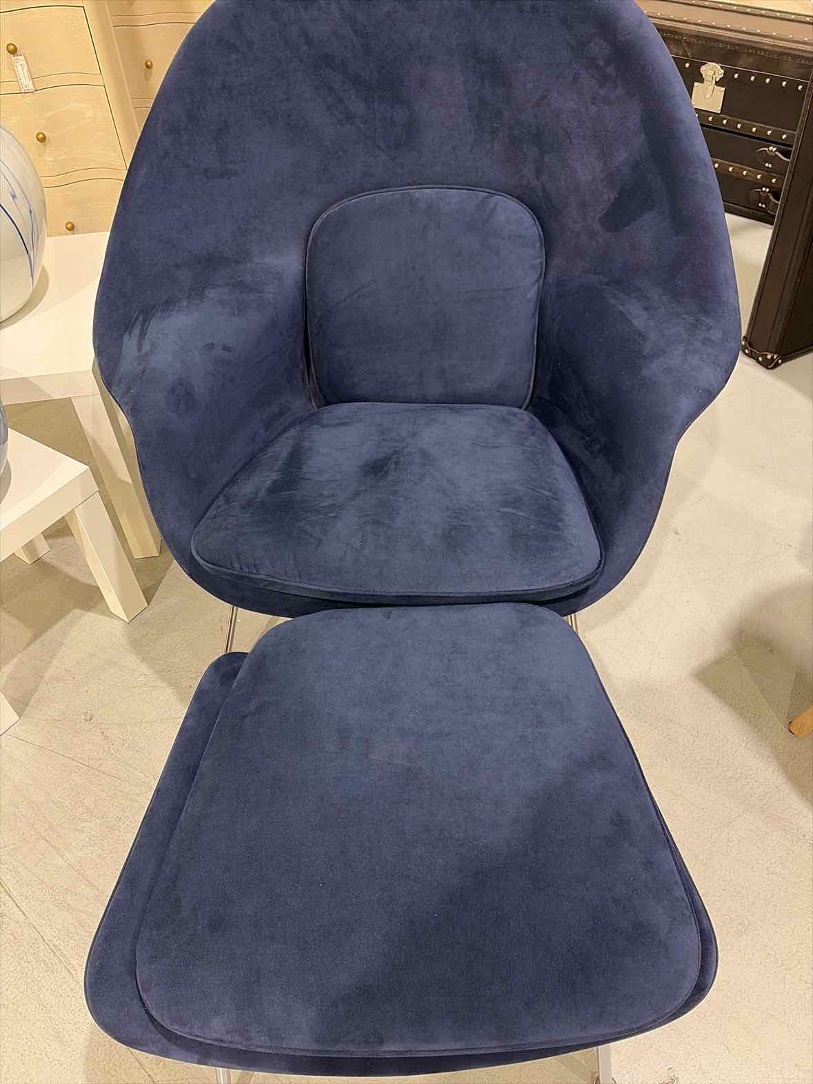 Blue Velvet Living Room Chair With Ottoman | True Fashionistas.
