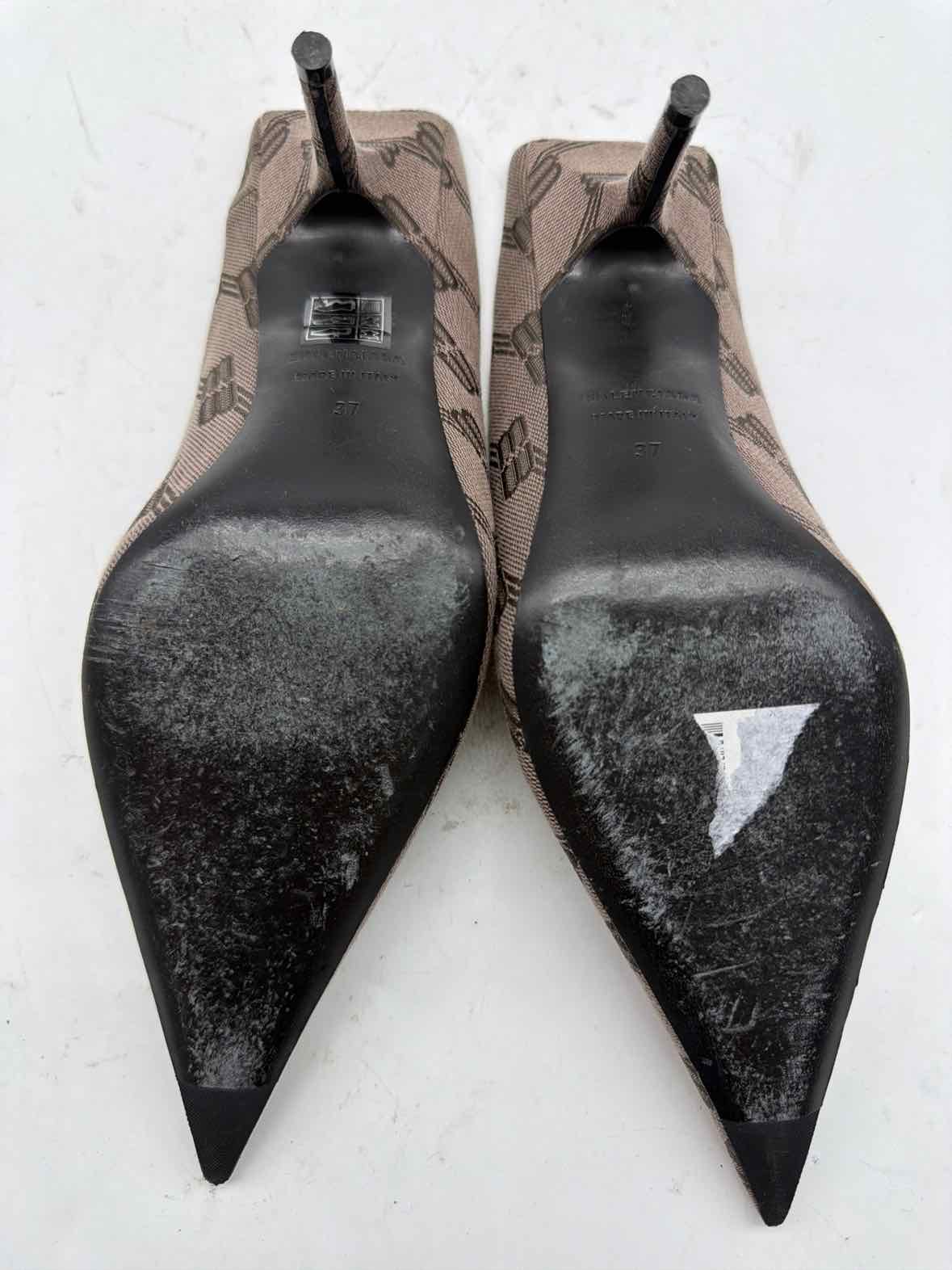 Pre-Owned Balenciaga Grey Size 37 Mule Heels | True Fashionistas.