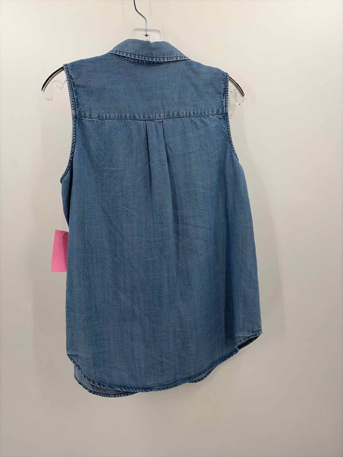 Pre-Owned Chico's Blue Size 0/Small Button Down Tank Top | True Fashionistas.