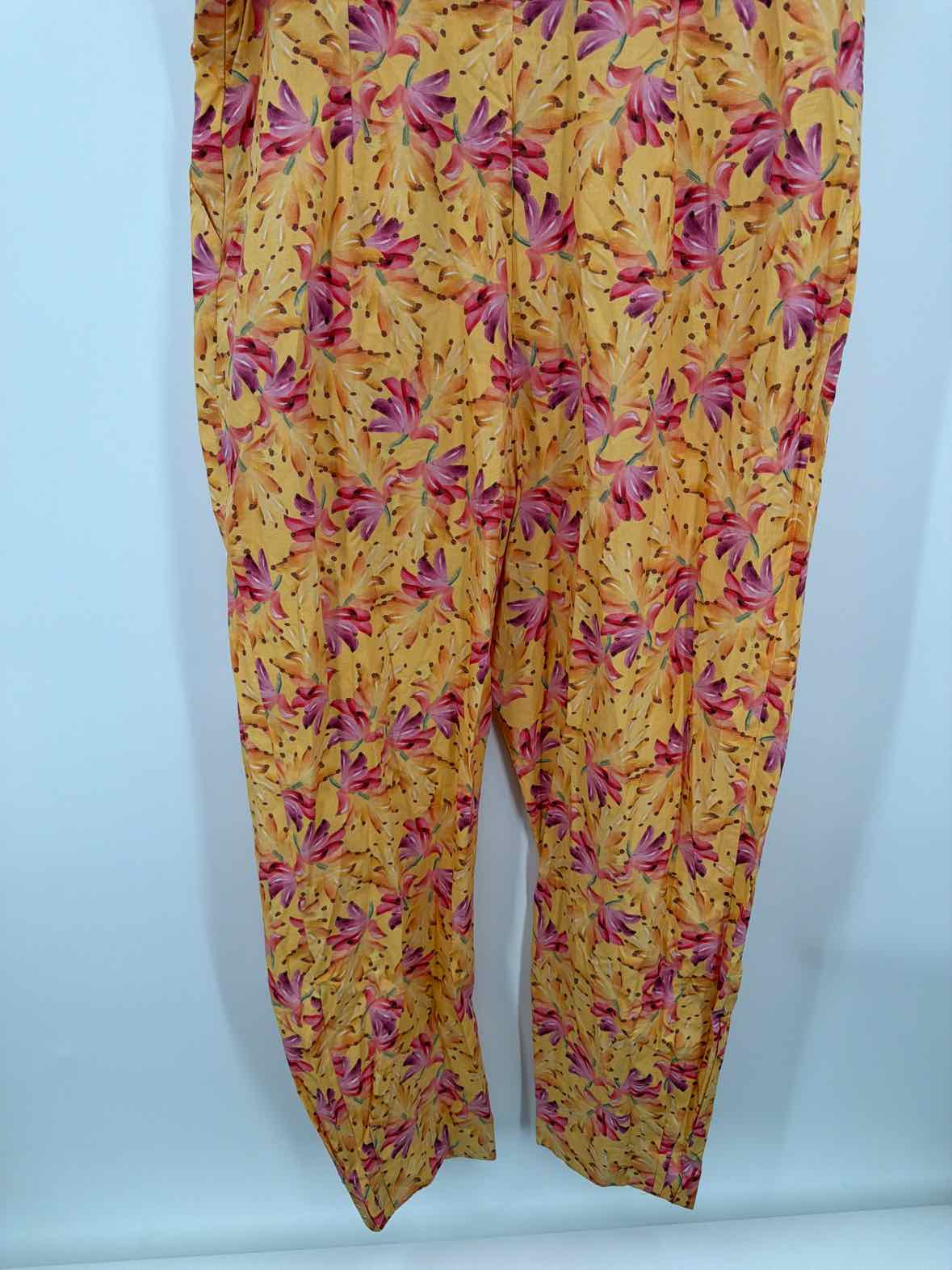 Pre-Owned Farm Rio Yellow Size XL Sleeveless Jumpsuit | True Fashionistas.