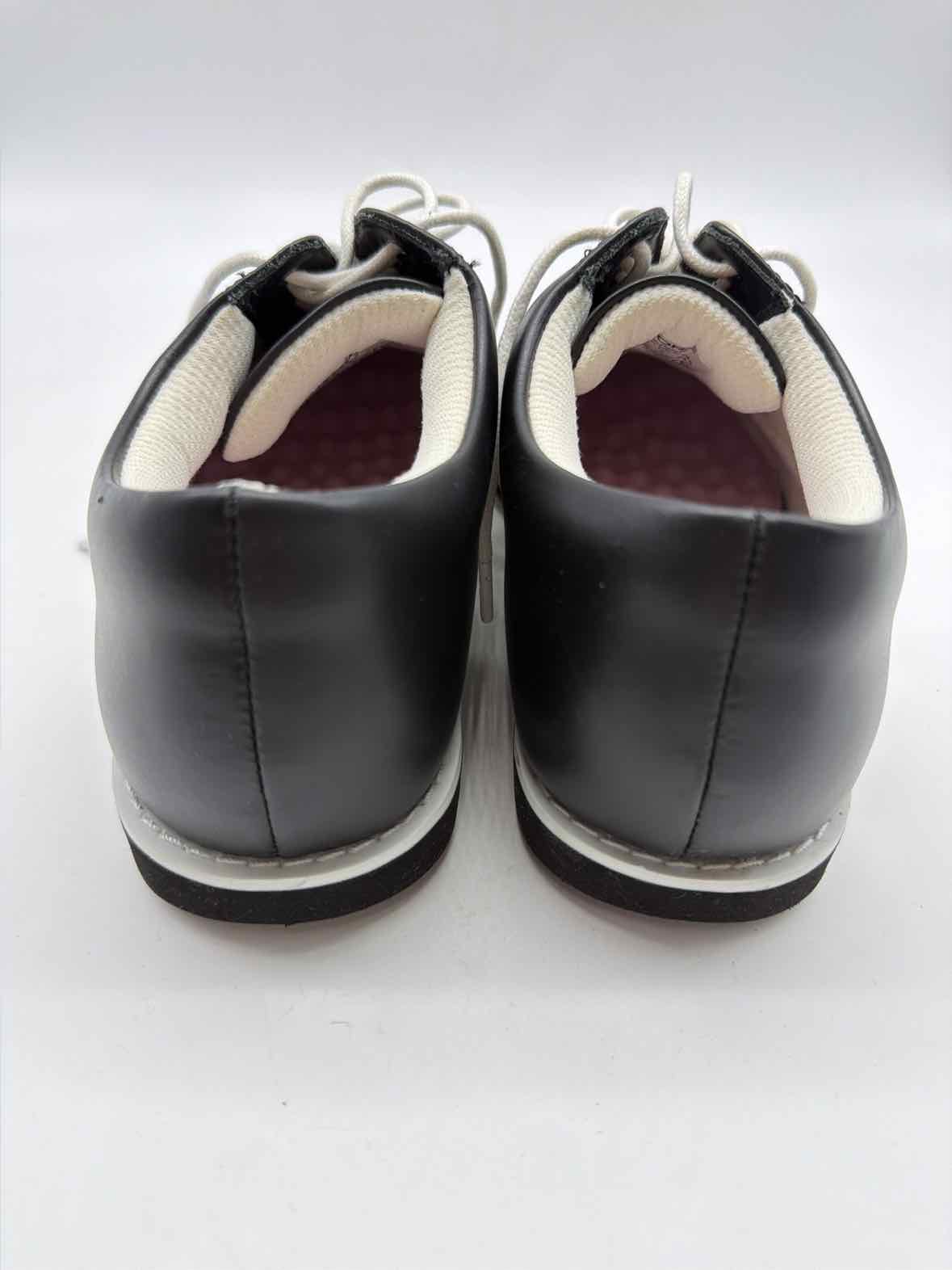 Pre-Owned G Fore White Size 7 Lace Up Golf Shoe | True Fashionistas.