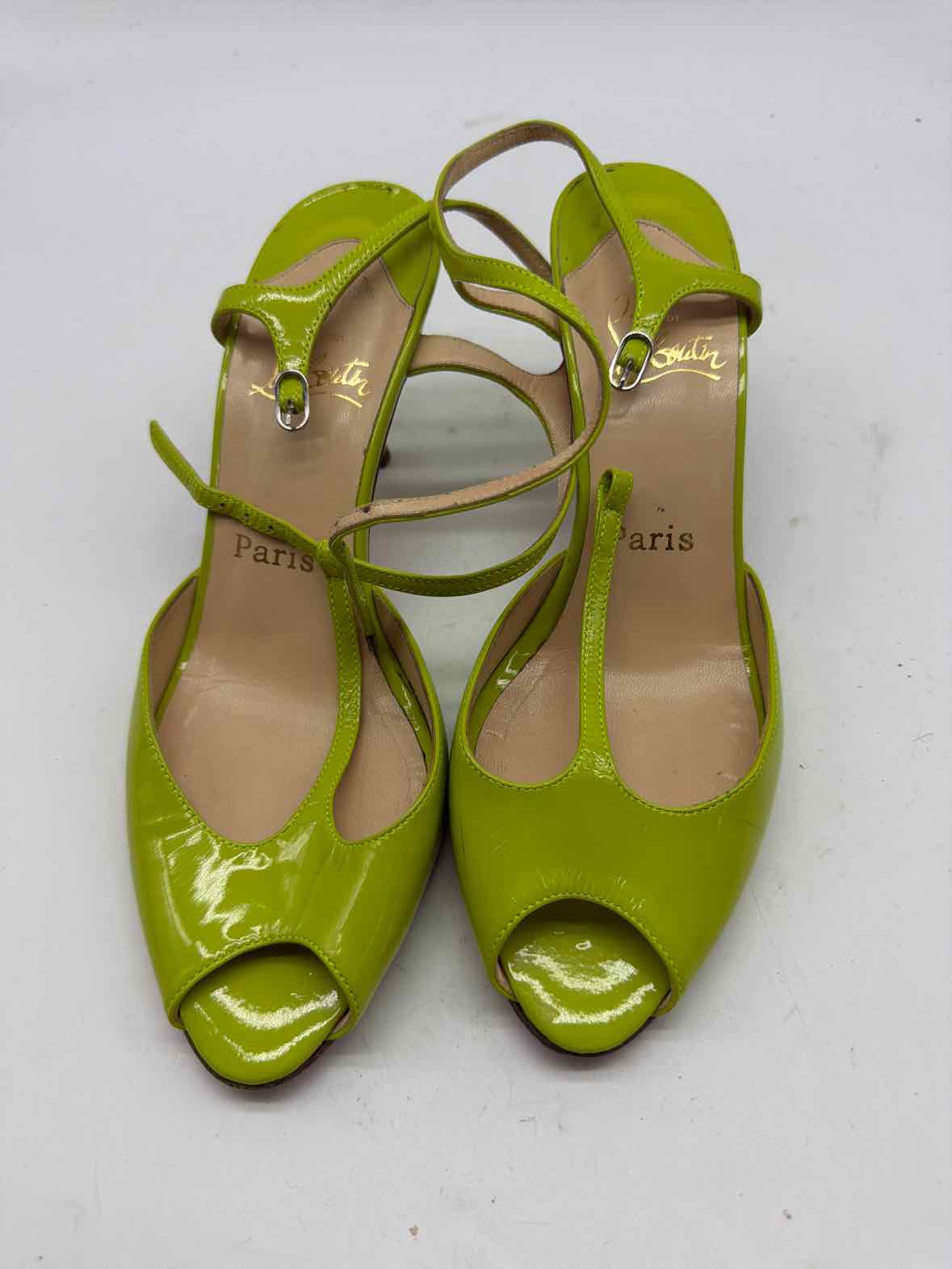 Pre-Owned Christian Louboutin Green Size 8 Patent Leather Strappy Heels | True Fashionistas.