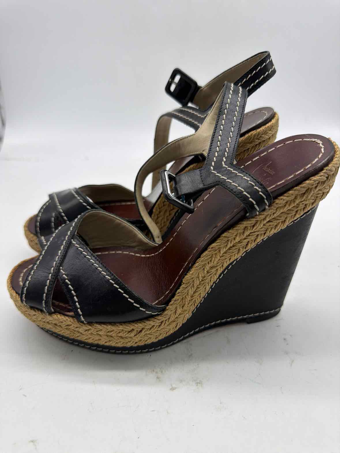 Pre-Owned Christian Louboutin Black Size 5.5 Wedge Heels | True Fashionistas.