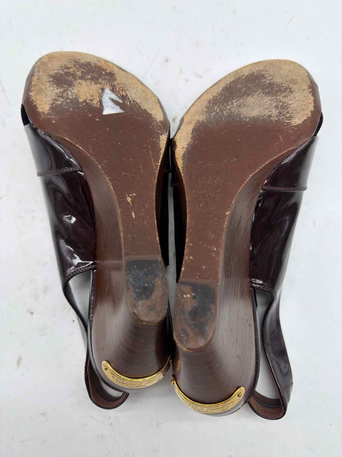 Pre-Owned Louis Vuitton Brown Size 8.5 Patent Leather Wedge Heels | True Fashionistas.