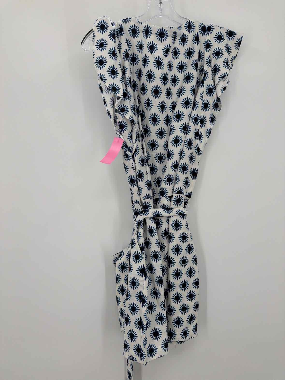 Pre-Owned Loft White Size 12 Short Sleeveless Dress | True Fashionistas.