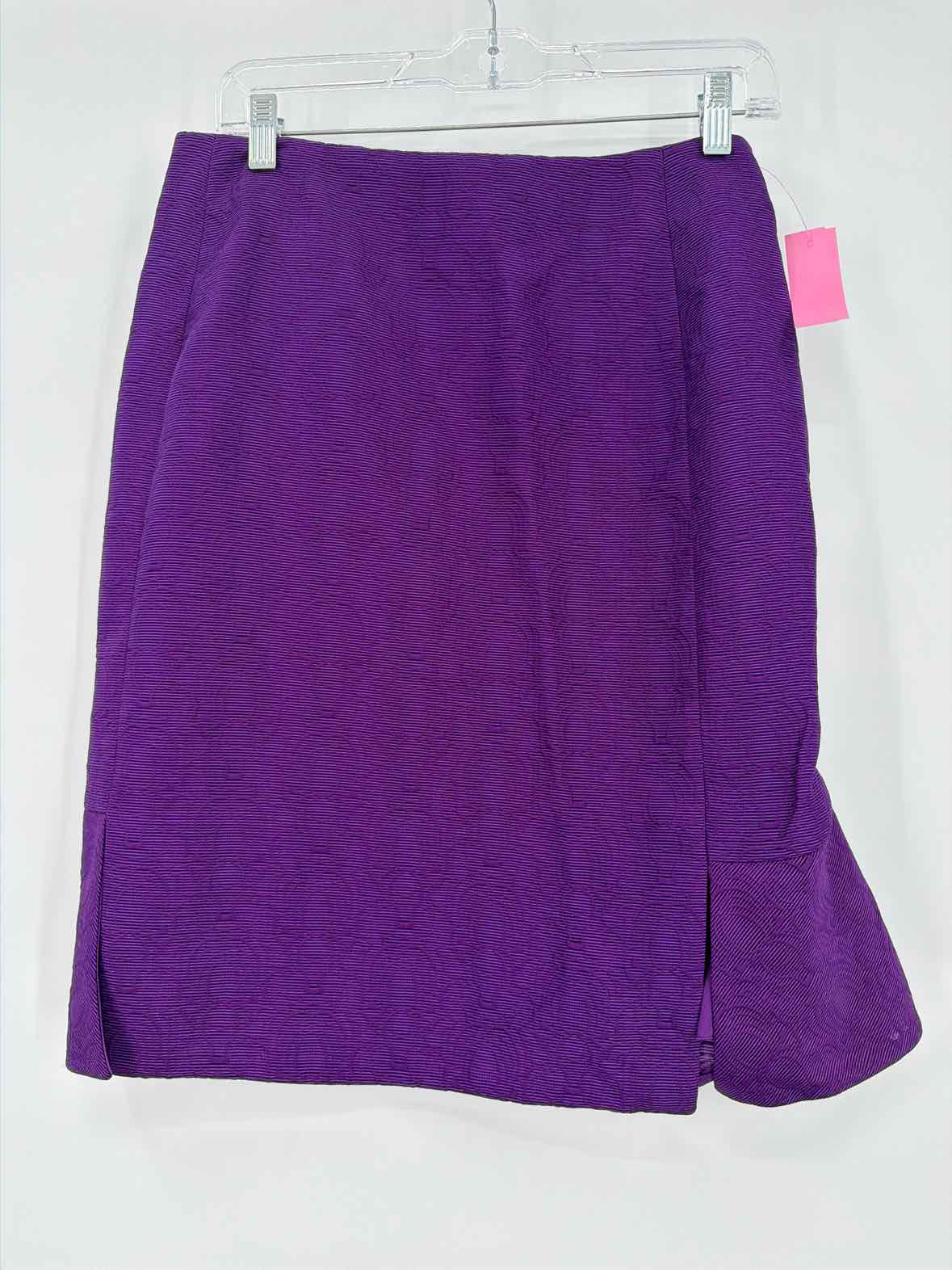 Pre-Owned Yves Saint Laurent Purple Size 38 Pencil Skirt | True Fashionistas.