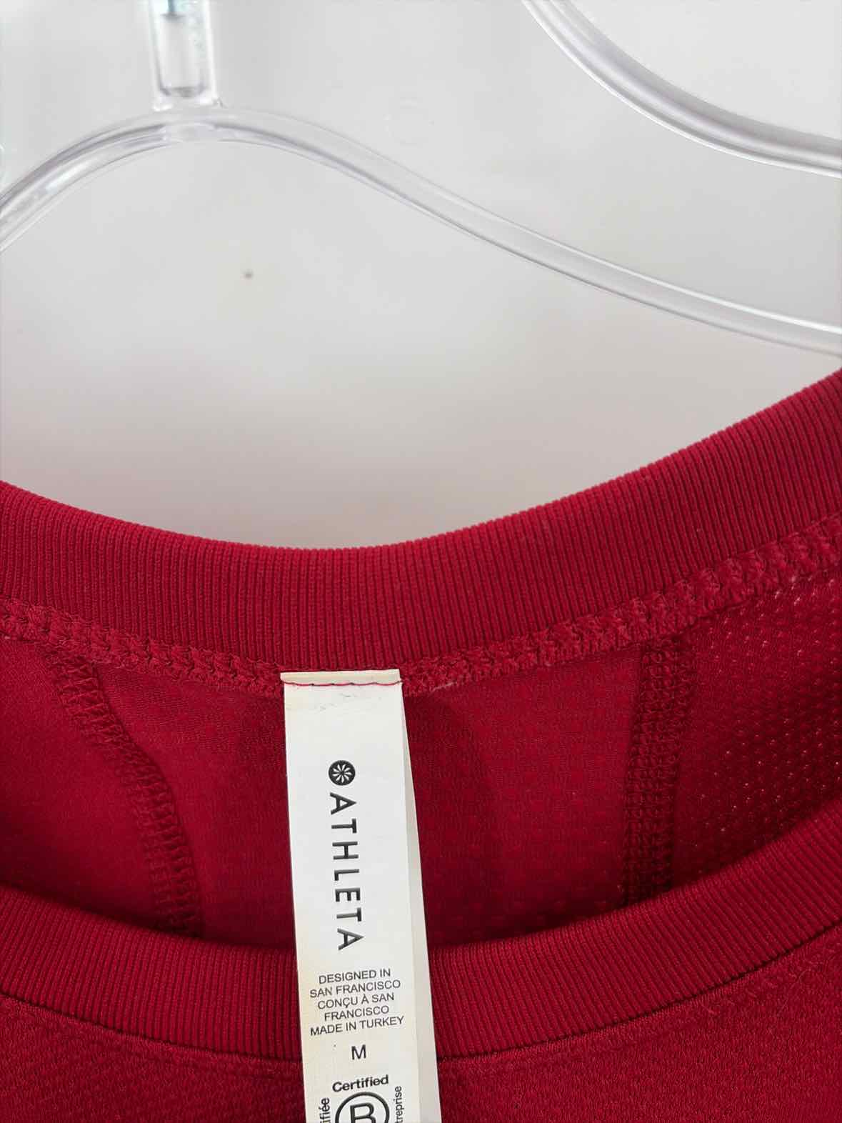Pre-Owned Athleta Red Size Medium Athletic Long Sleeve | True Fashionistas.