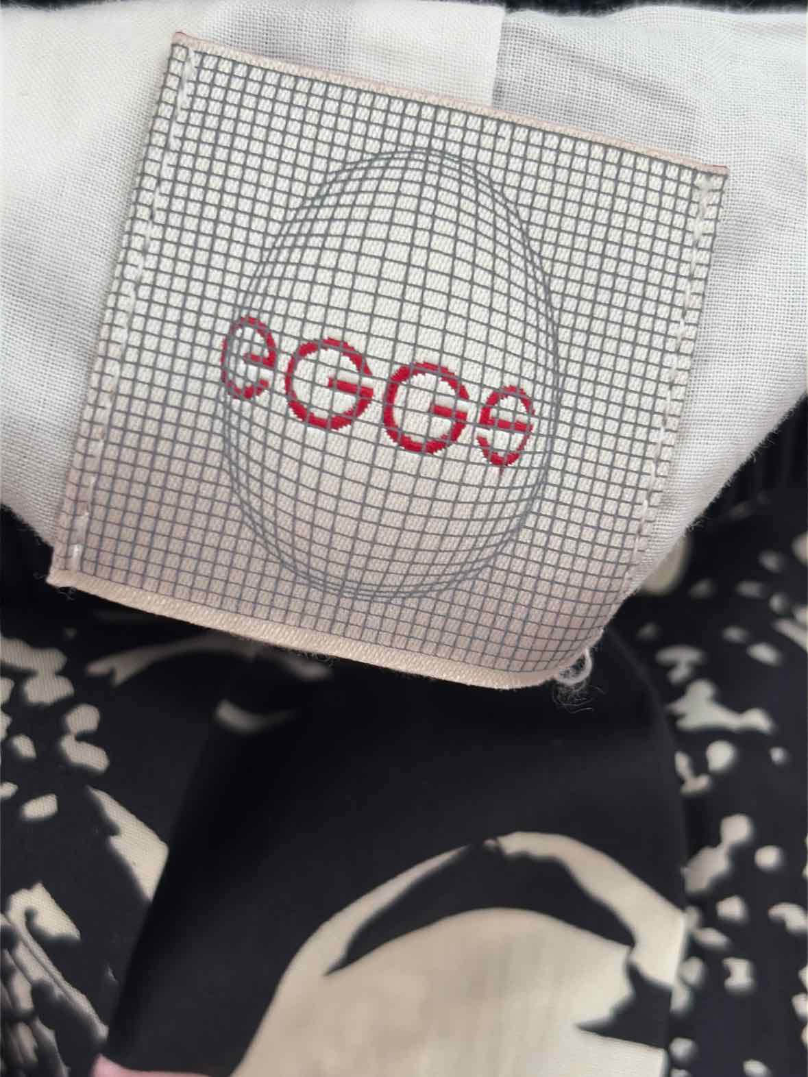 Pre-Owned Egg Size 40 A Line Skirt | True Fashionistas.
