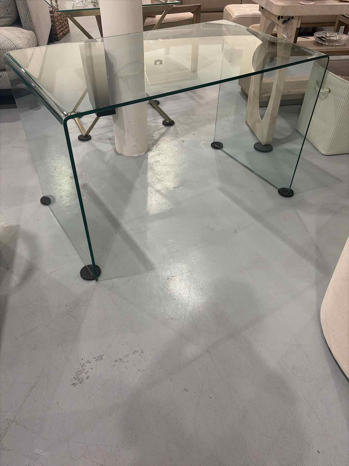 Clear Glass Office Writing Desk | True Fashionistas.