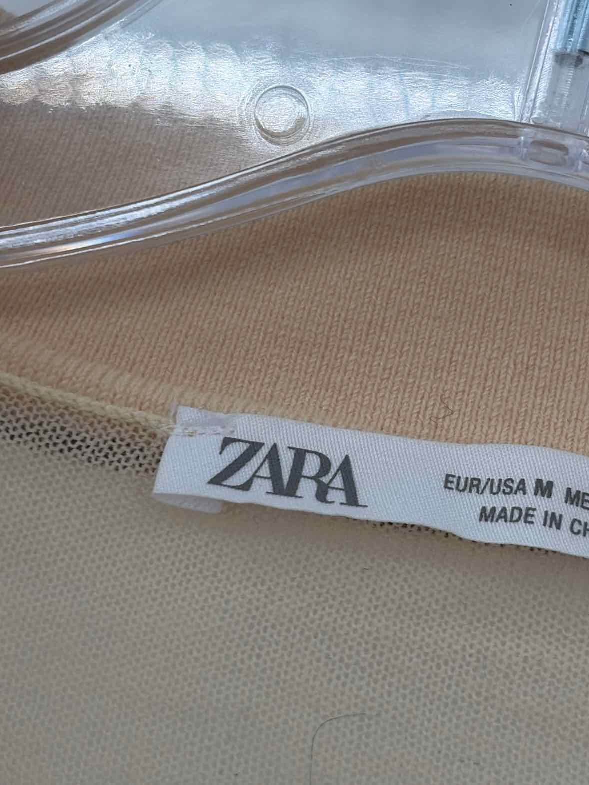 Pre-Owned Zara Yellow Size Medium Button Down | True Fashionistas.