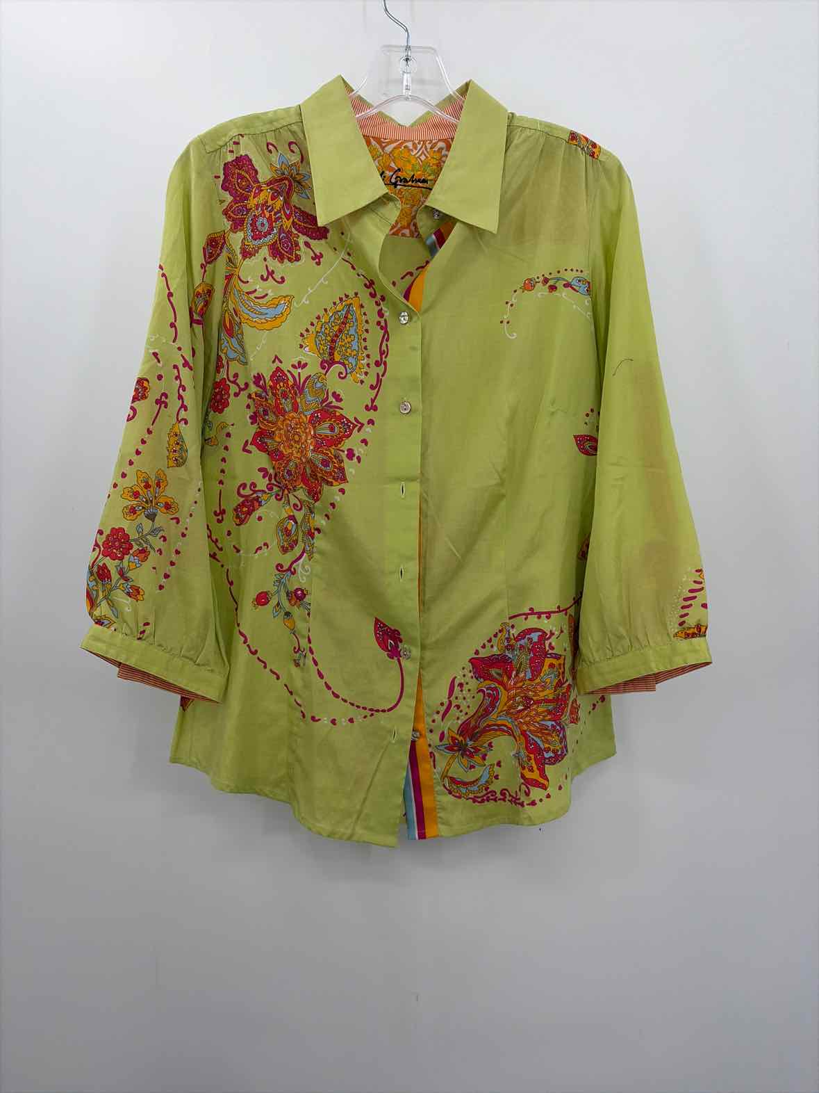 Robert Graham Green Size Medium Button Down | True Fashionistas.