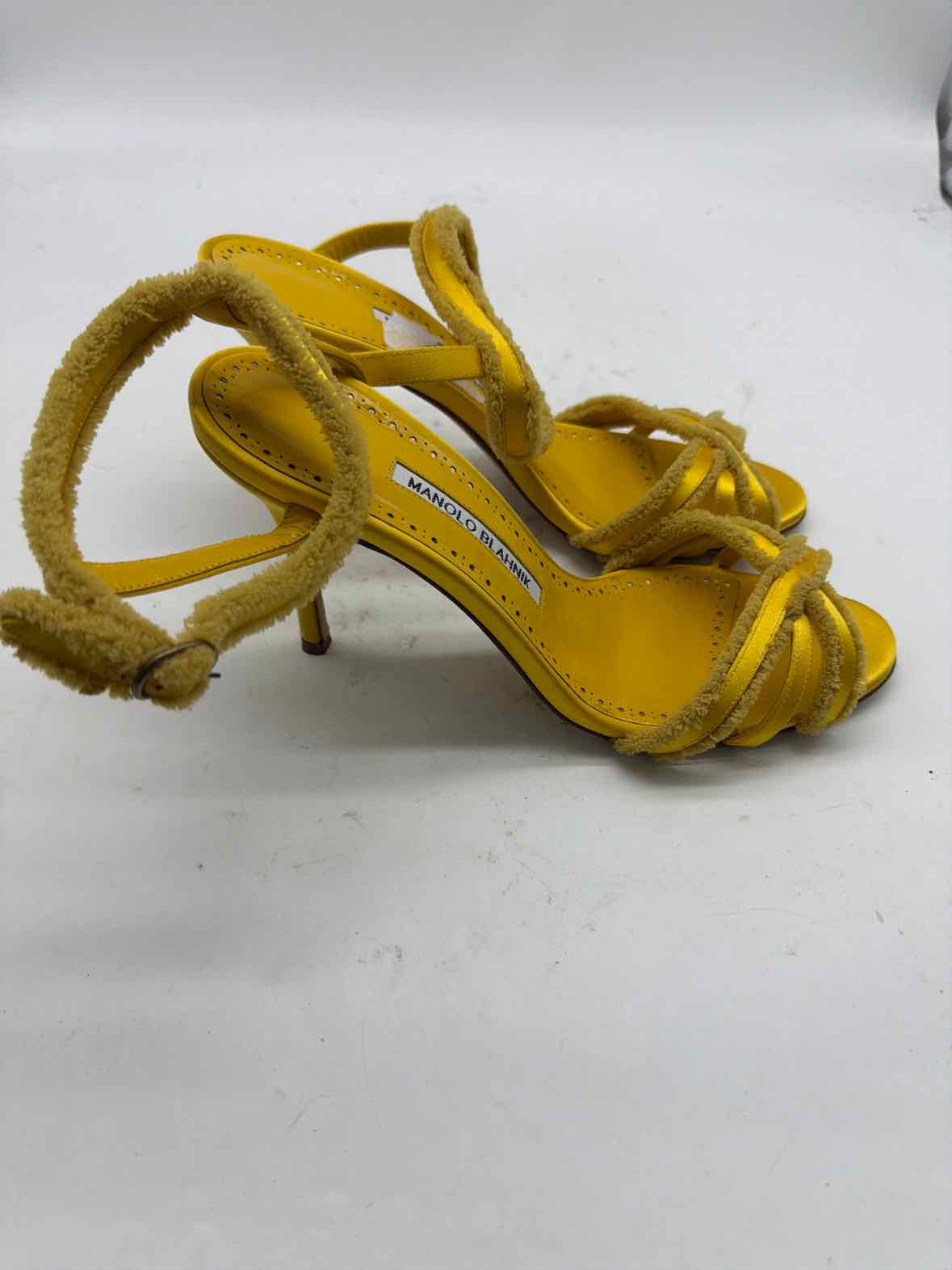 Pre-Owned Manolo Blahnik Yellow Size 38.5 Strappy Heels | True Fashionistas.