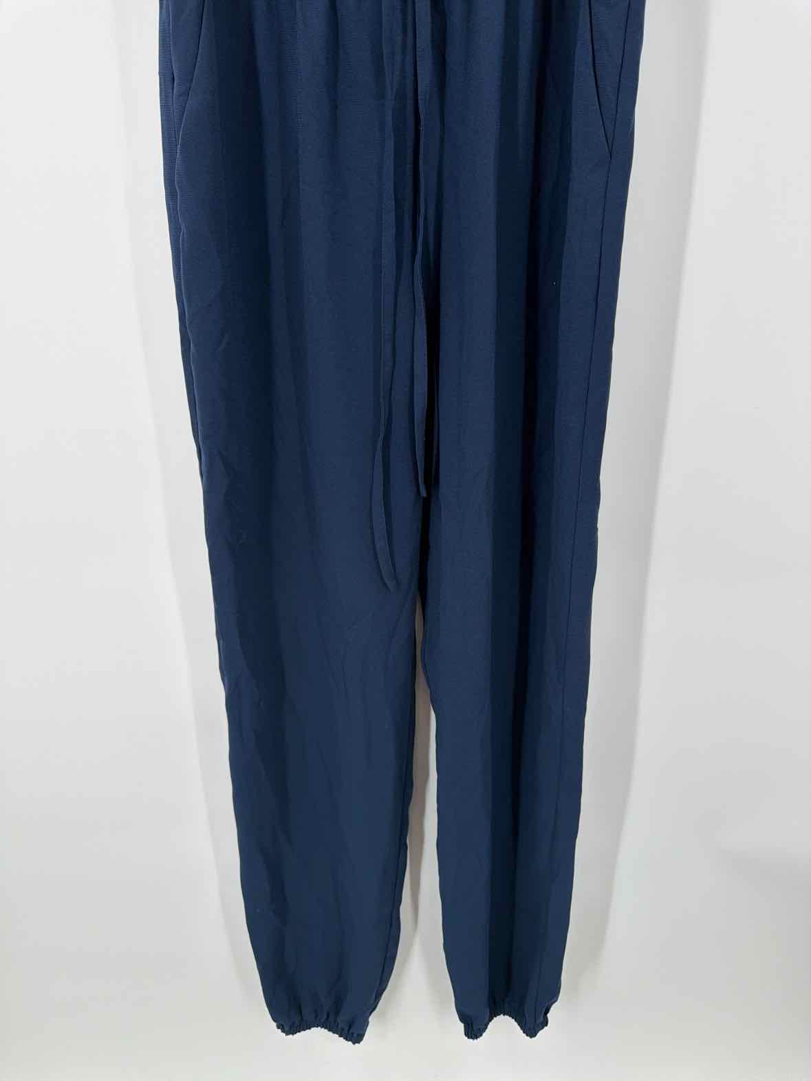 Pre-Owned Cabi Navy Size XS Sleeveless Jumpsuit | True Fashionistas.