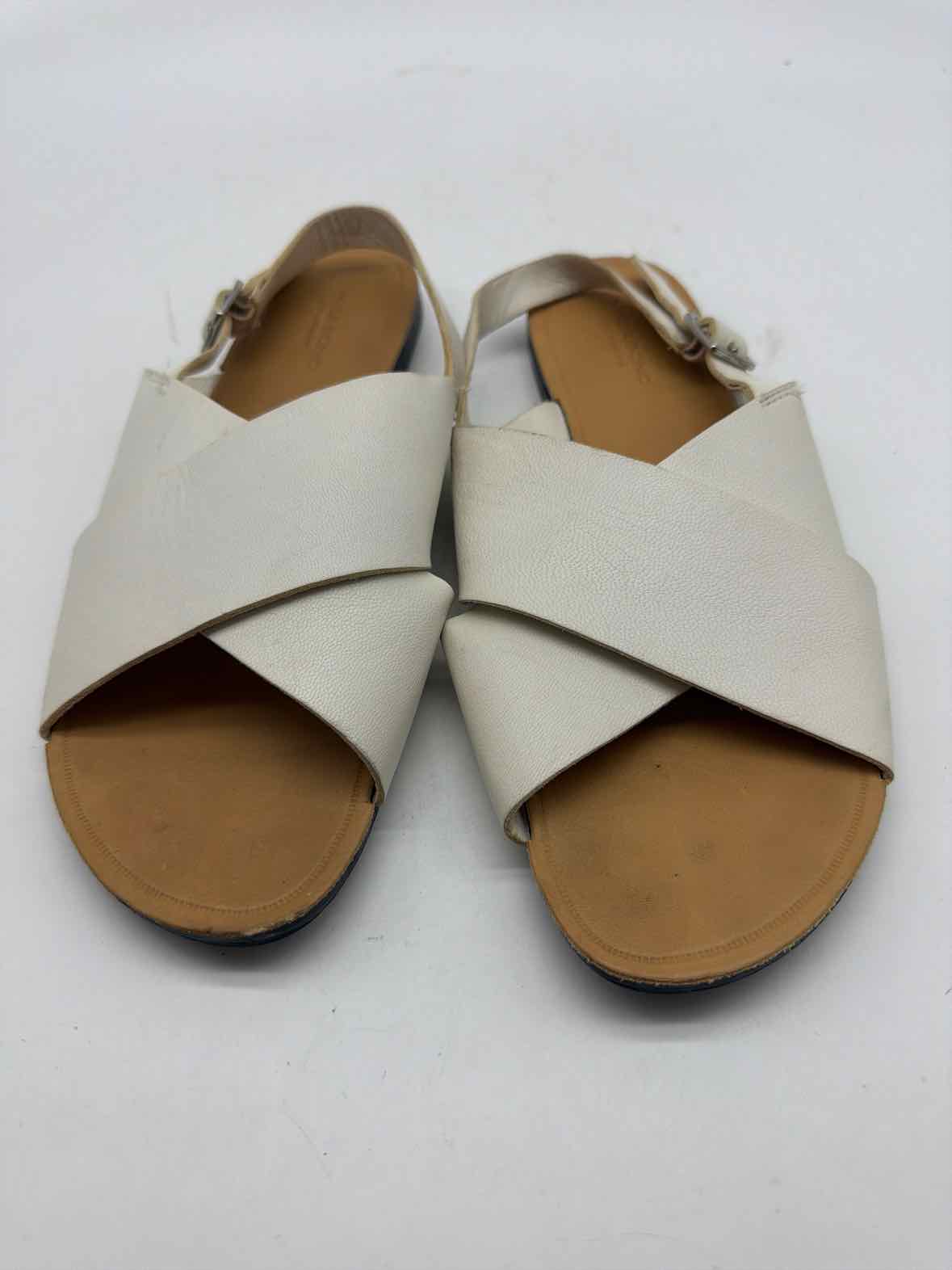 Pre-Owned VagaBond Ivory Size 37 Slingback Sandals | True Fashionistas.