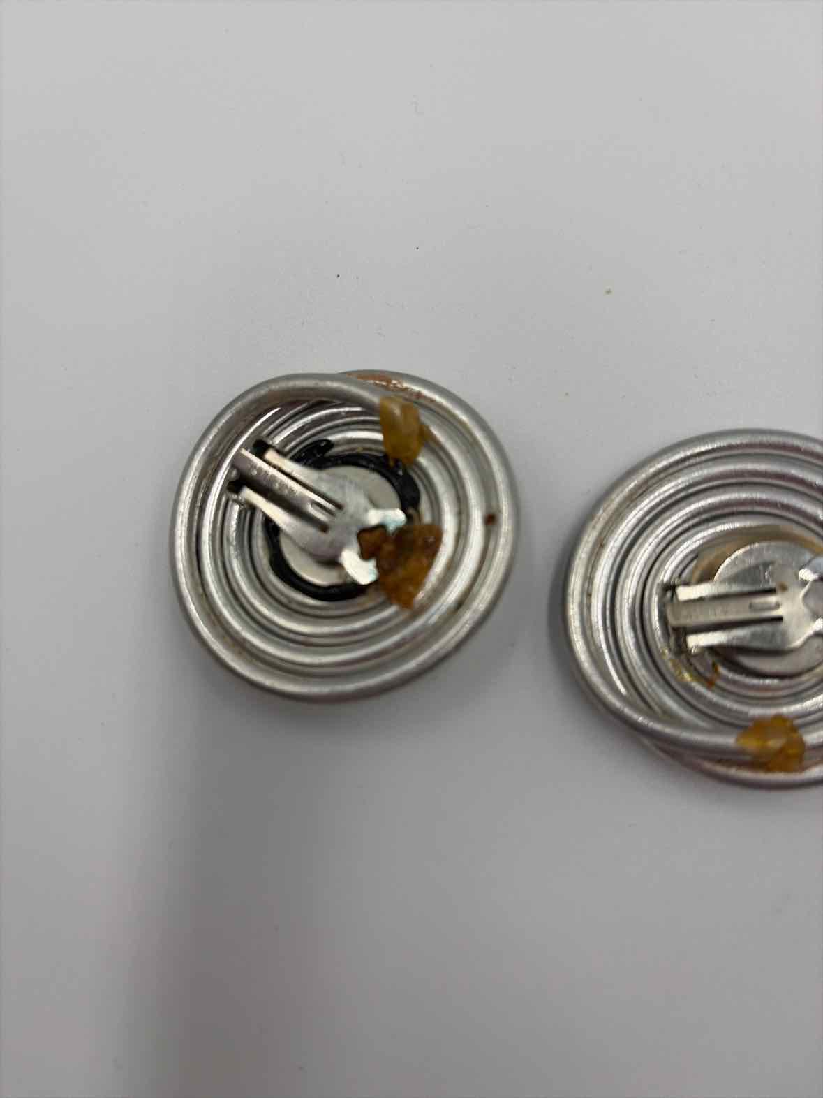 Jeff Lieb Silver clip Stud Earrings | True Fashionistas.