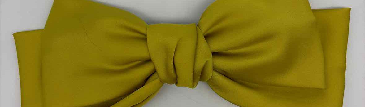 Pre-Owned Yellow Hair Accessory | True Fashionistas.
