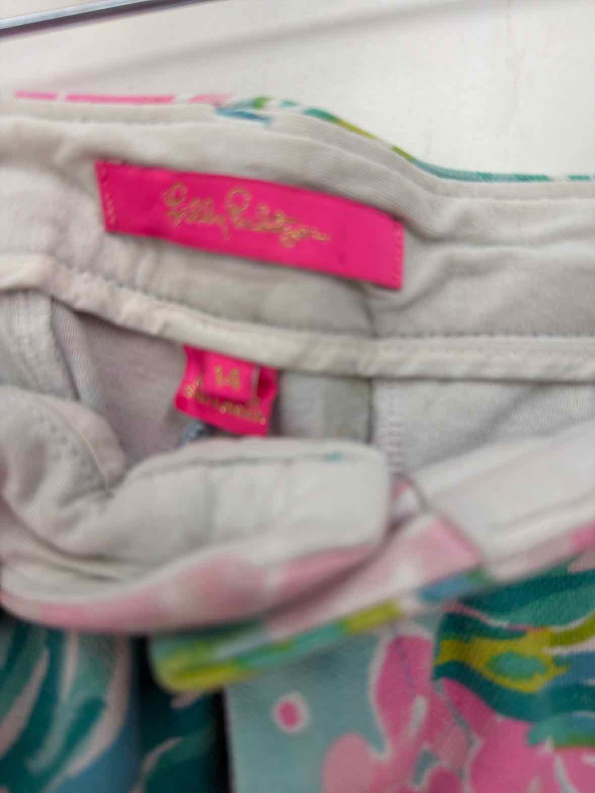 Pre-Owned Lilly Pulitzer Blue Size 14 Printed Shorts | True Fashionistas.