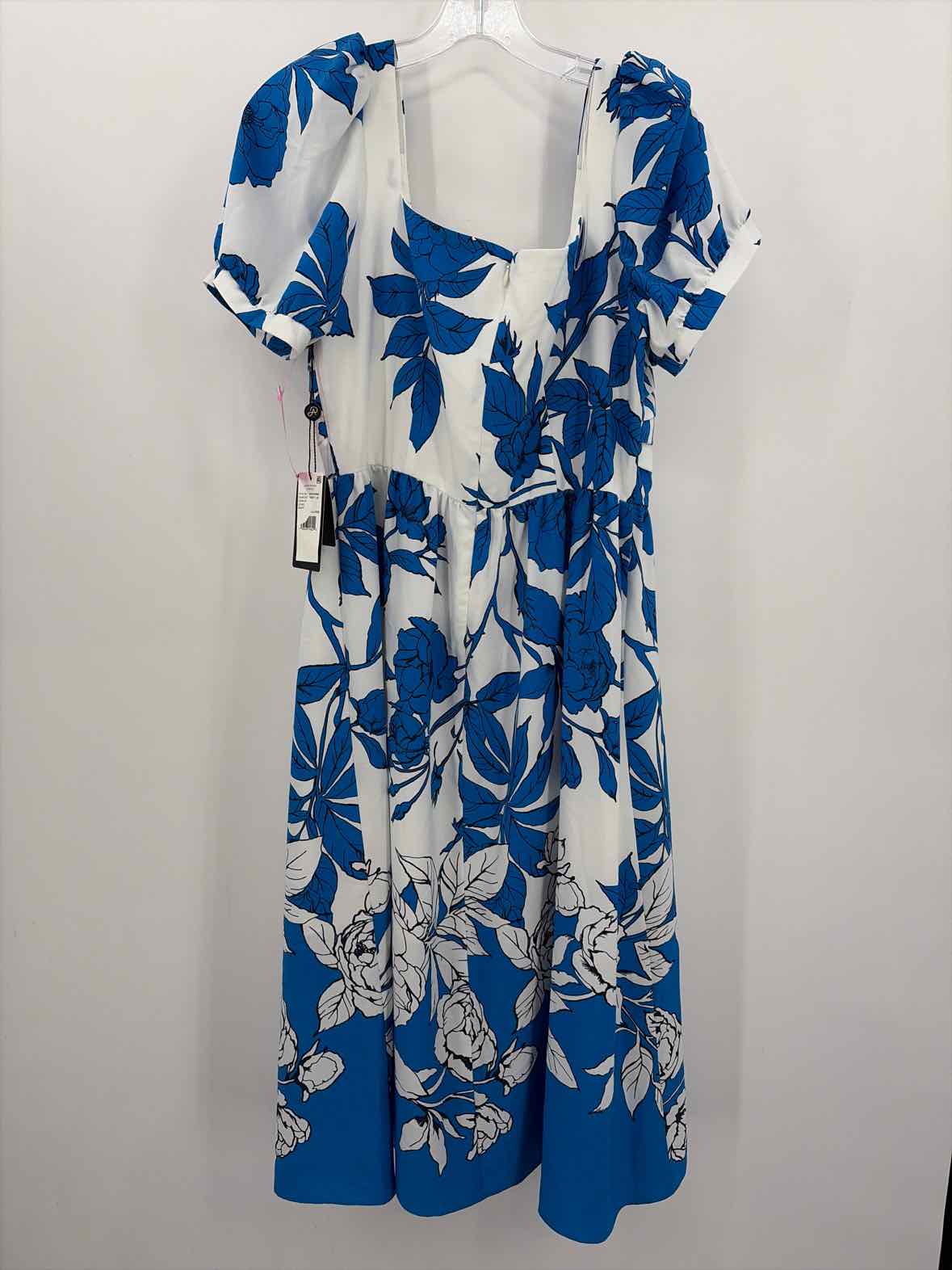 Pre-Owned Adrianna Papell White Size 12 Midi Short Sleeve Dress | True Fashionistas.