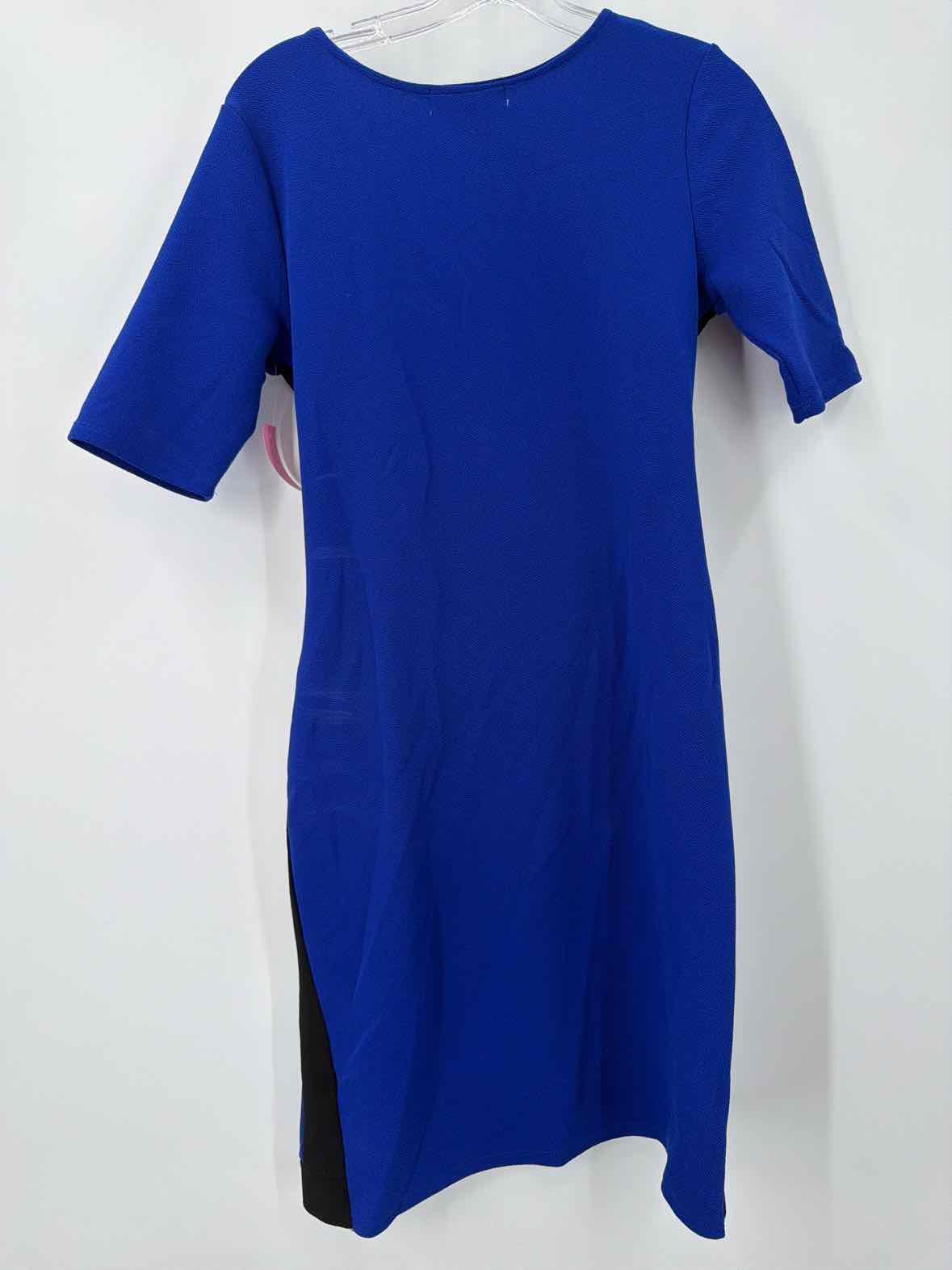 Pre-Owned Almost Famous Blue Size Large Short Short Sleeve Dress | True Fashionistas.