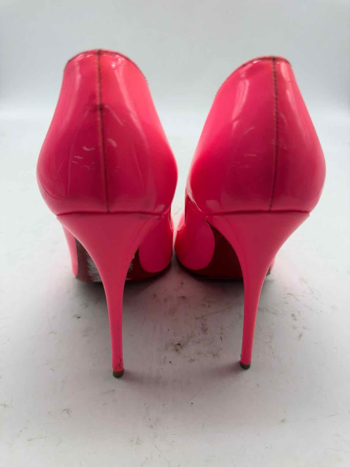 Pre-Owned Christian Louboutin Pink Size 36.5 Pump Heels | True Fashionistas.