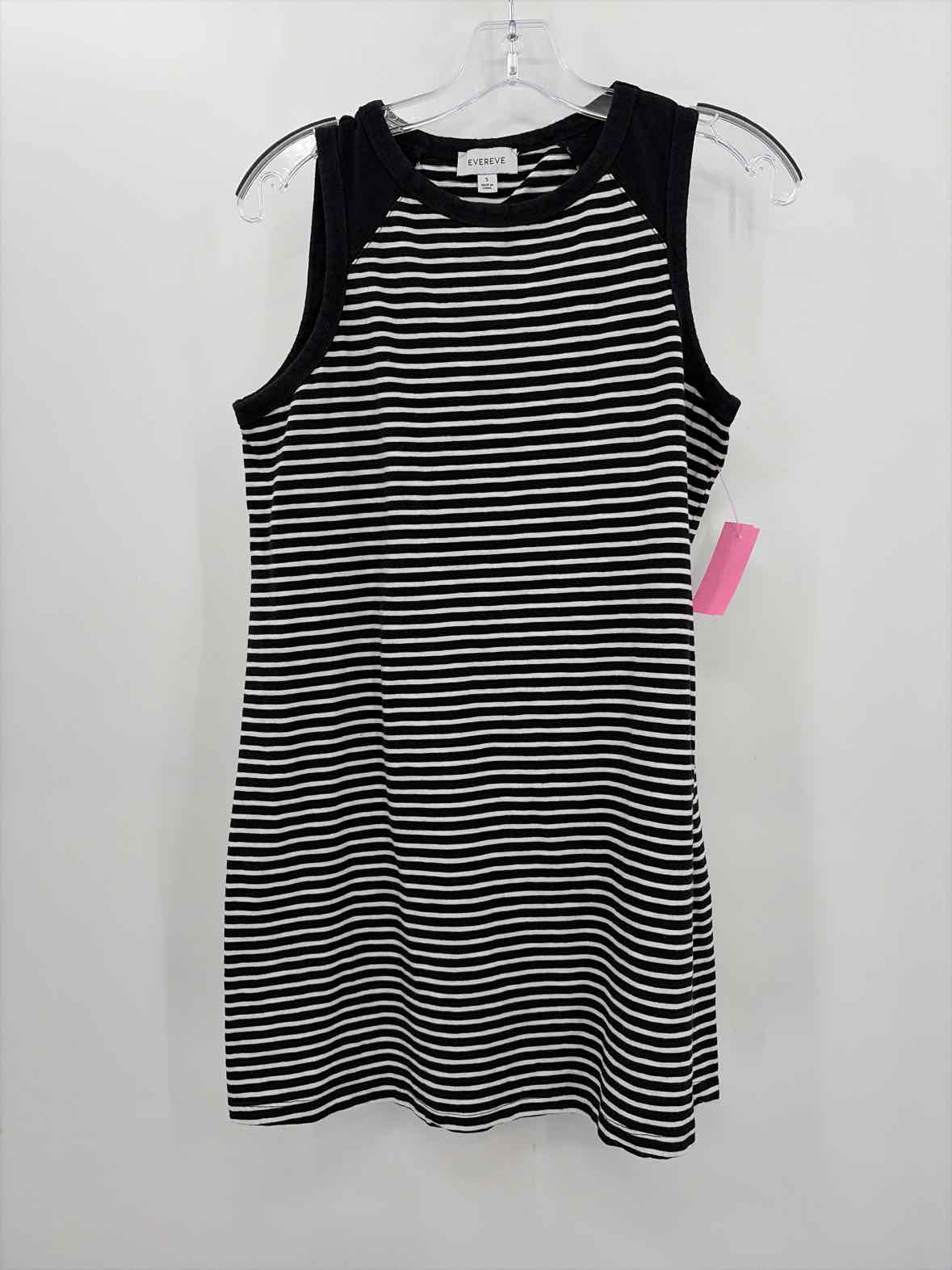 Evereve Black Size Small Stripe Short Sleeveless Dress | True Fashionistas.