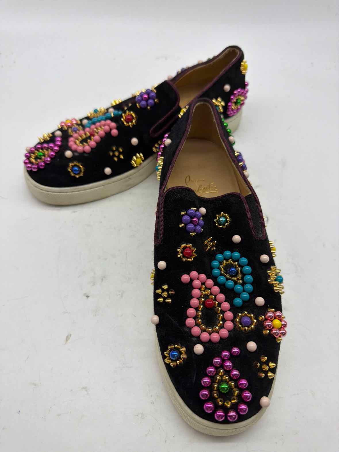Pre-Owned Christina Love Black Size 6 Beaded Candy Boat Flats | True Fashionistas.