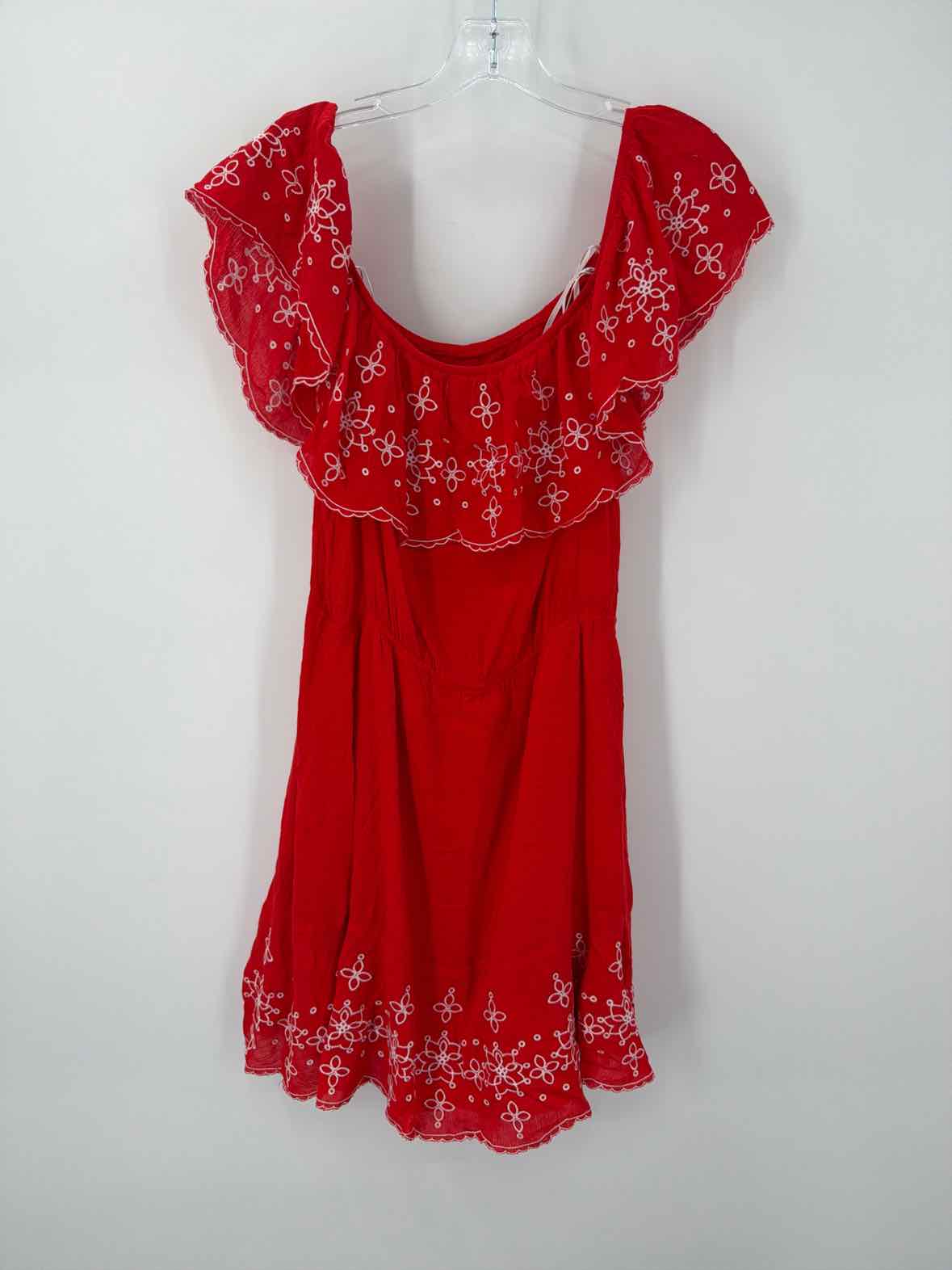 Pre-Owned Lulu's Red Size Large Short Sleeveless Dress | True Fashionistas.