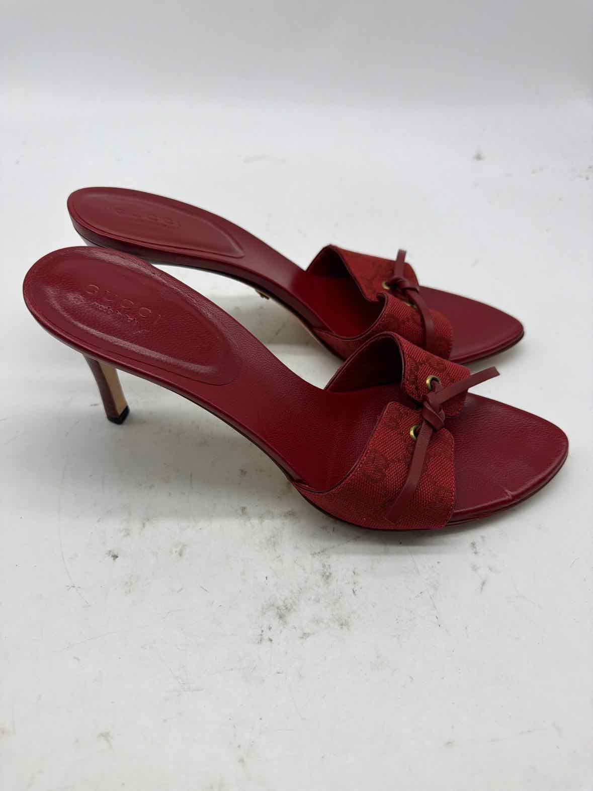 Pre-Owned Gucci Red Size 8 Mule Heels | True Fashionistas.