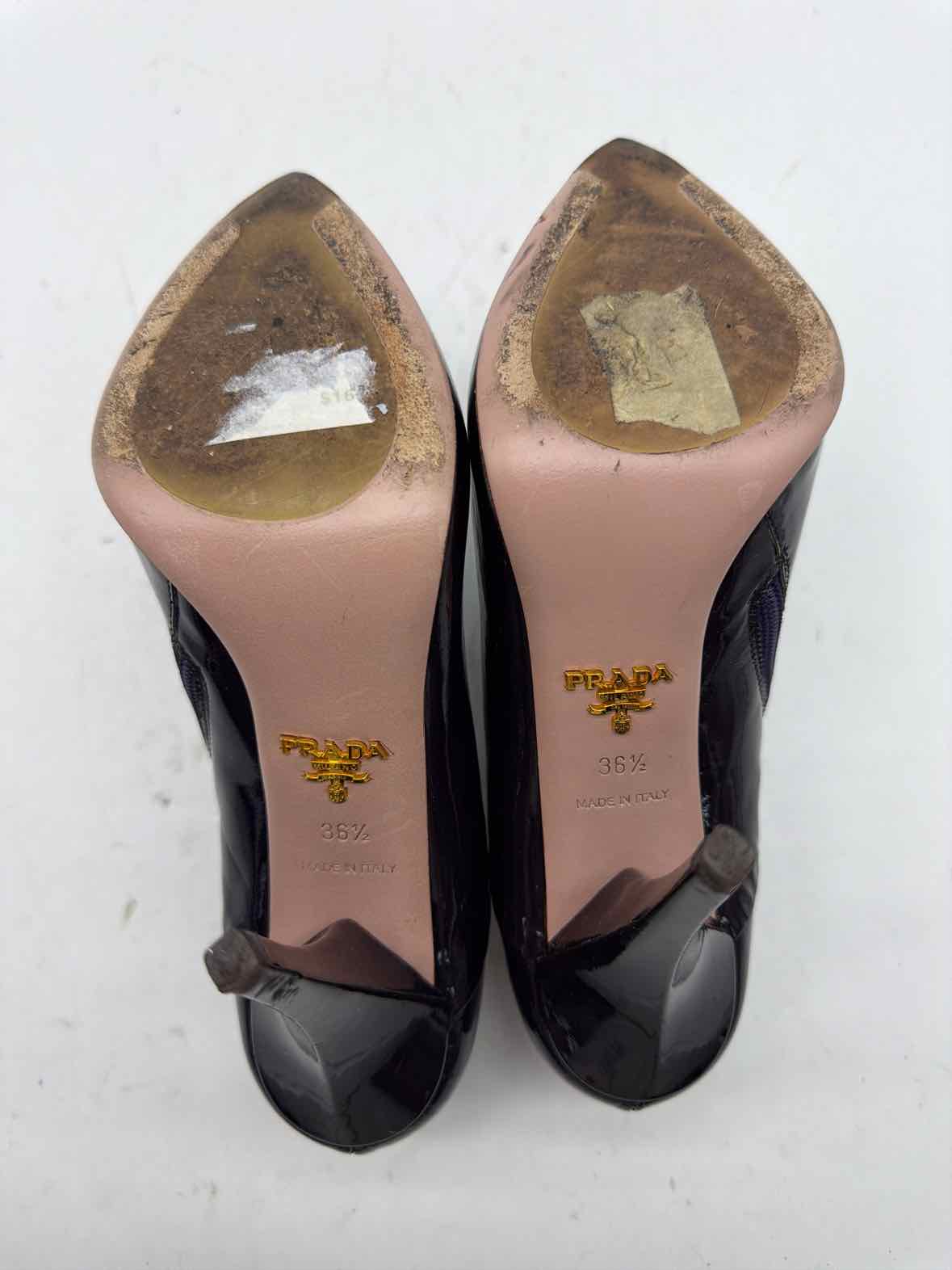 Pre-Owned Prada Purple Size 6.5 Patent Leather Ankle Boot Boots | True Fashionistas.