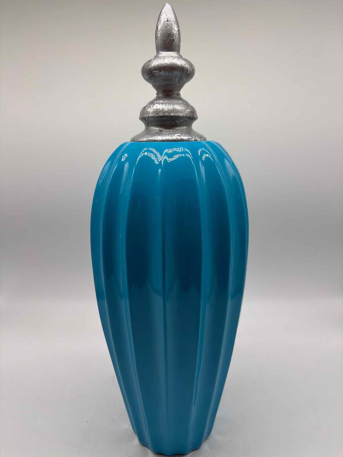 Pre-Owned Turquoise Ceramic Lidded Urn | True Fashionistas.
