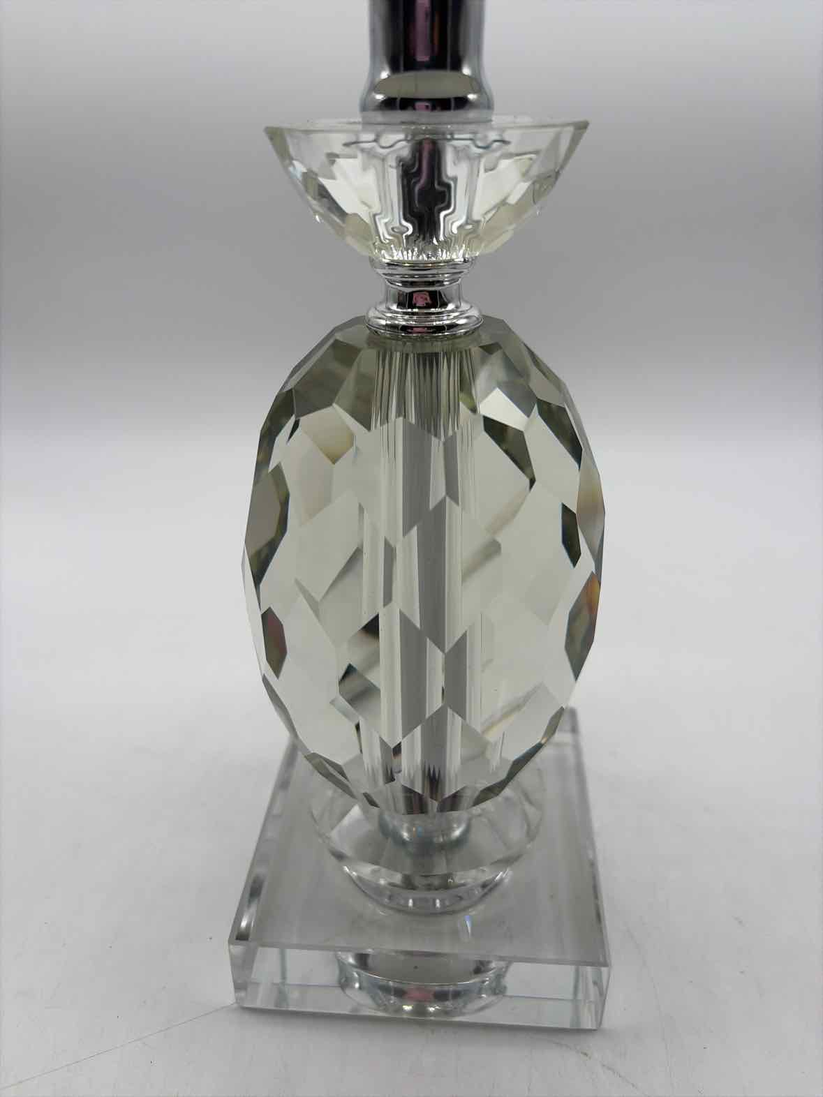 Clear Crystal & Acrylic Table Lamp | True Fashionistas.