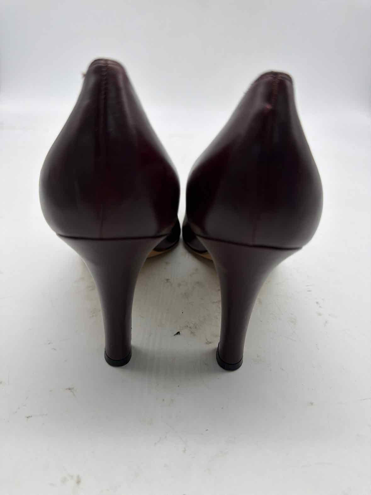 Pre-Owned Manolo Blahnik Purple Size 36.5 Pump Heels | True Fashionistas.