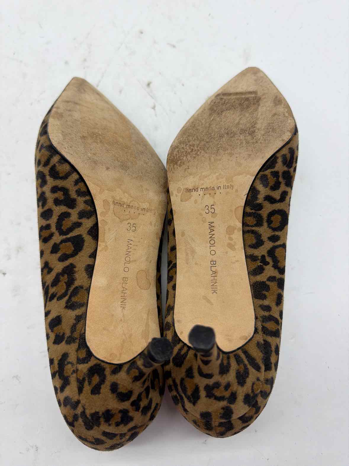 Pre-Owned Manolo Blahnik Brown Size 5 Leopard Pump Heels | True Fashionistas.