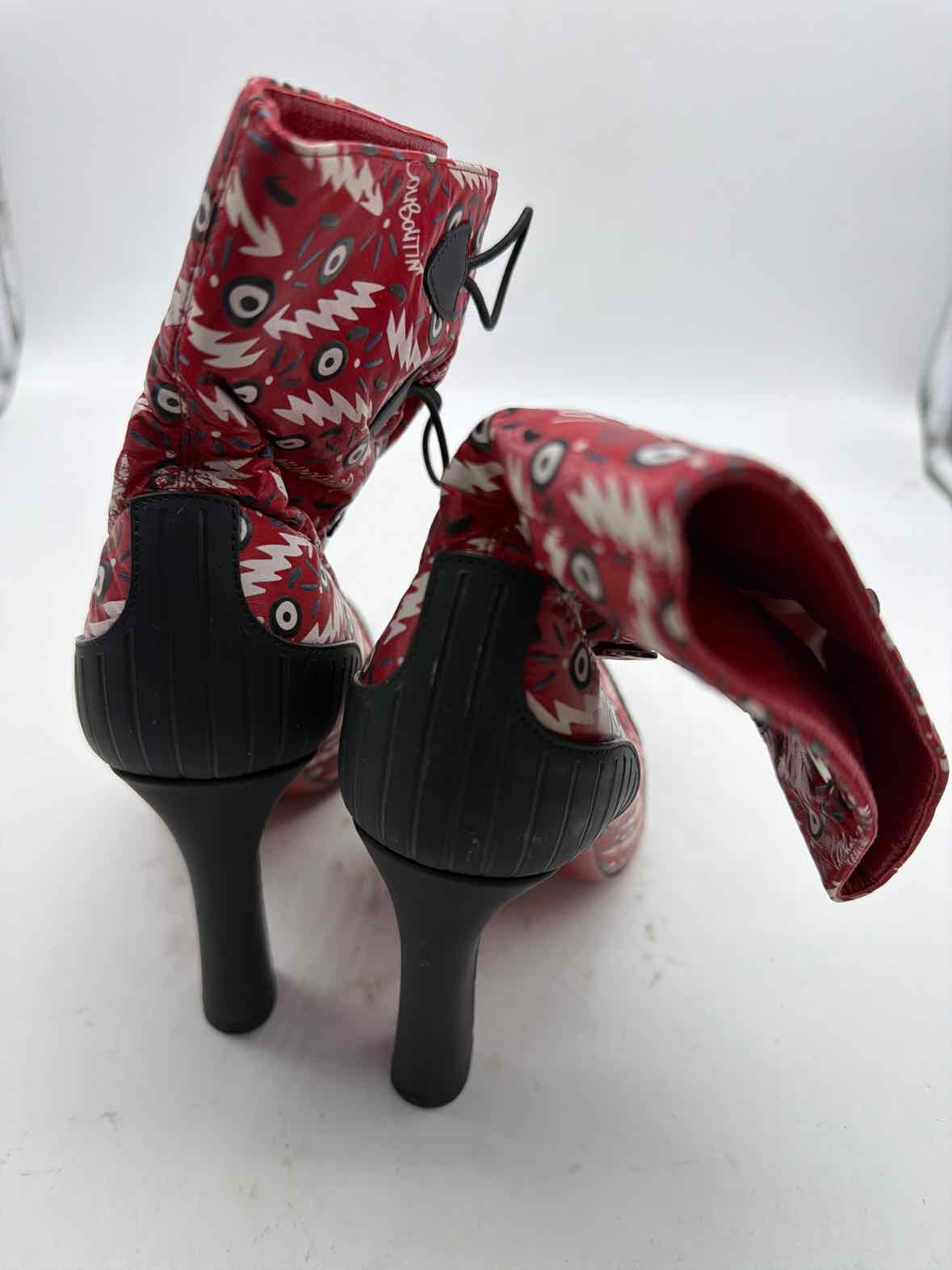 Pre-Owned Christian Louboutin Red Size 36.5 Ankle Boot Ankle Boot | True Fashionistas.